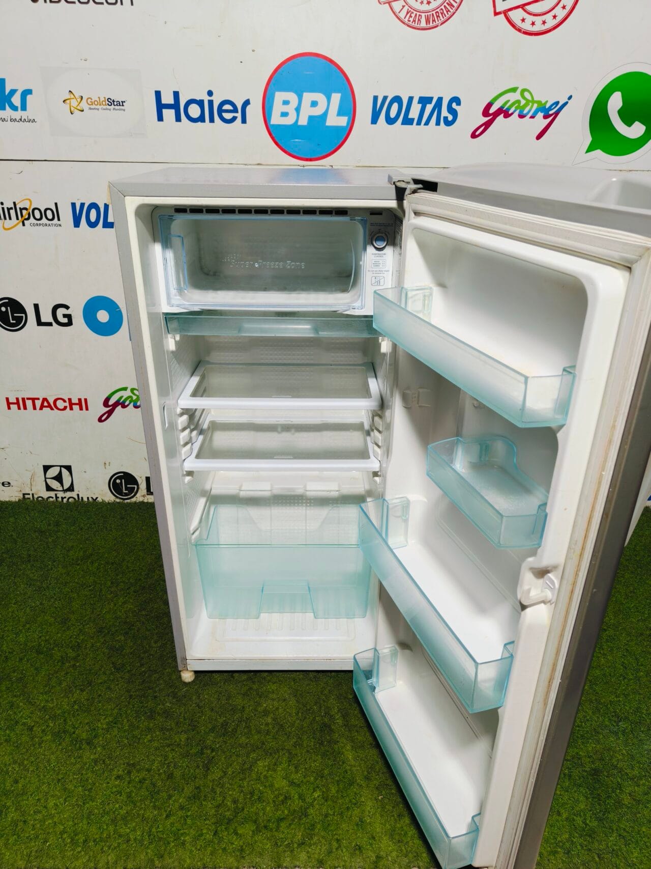 Samsung 5 star energy rating inbuilt stabiliser silver in colour 190 ltr gently used single door refrigerator - Image 3