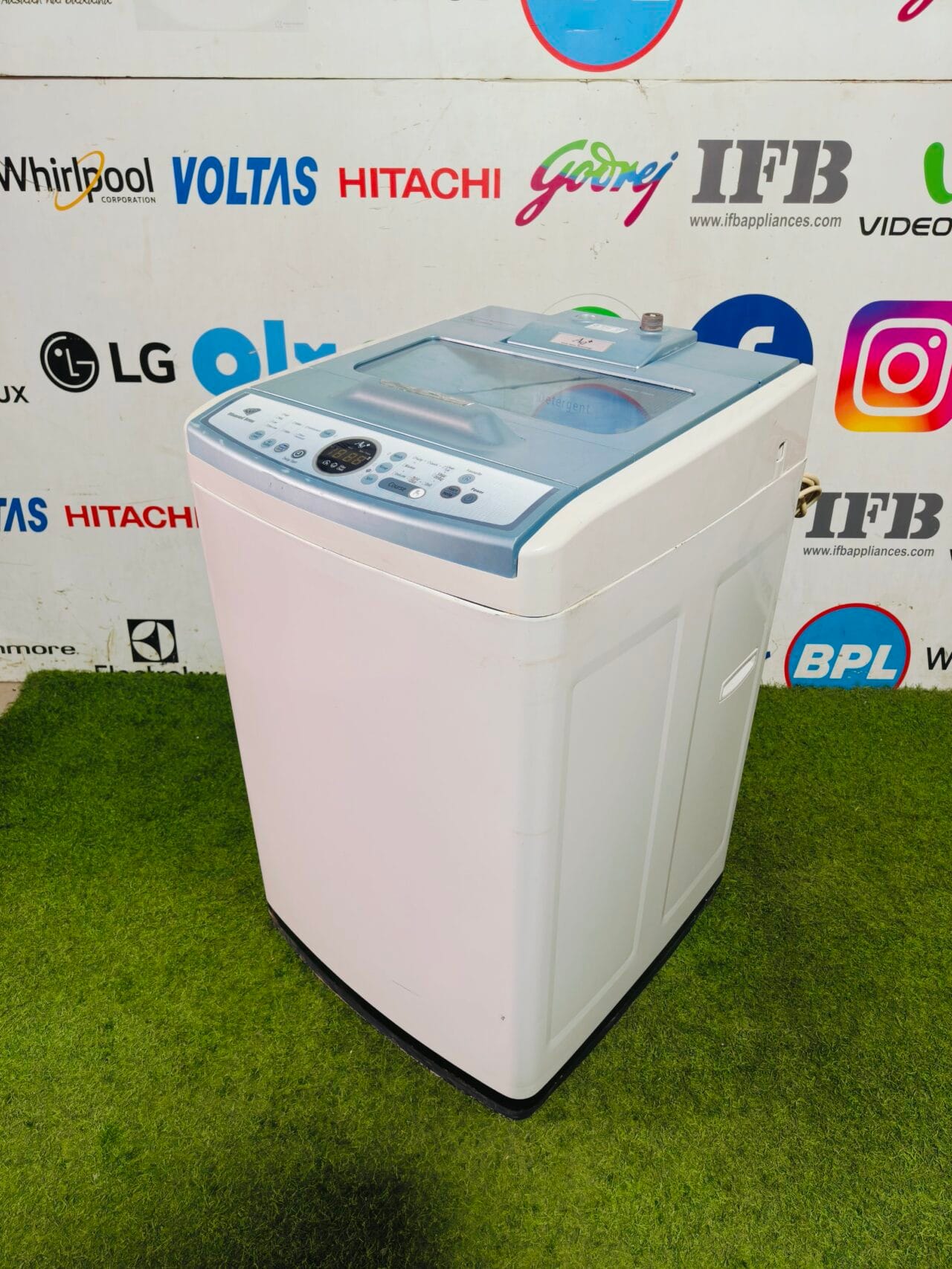 Samsung diamond drum AG plus silver nano technology white and blue in colour 6 kg like new condition fully automatic top load washing machine - Image 5