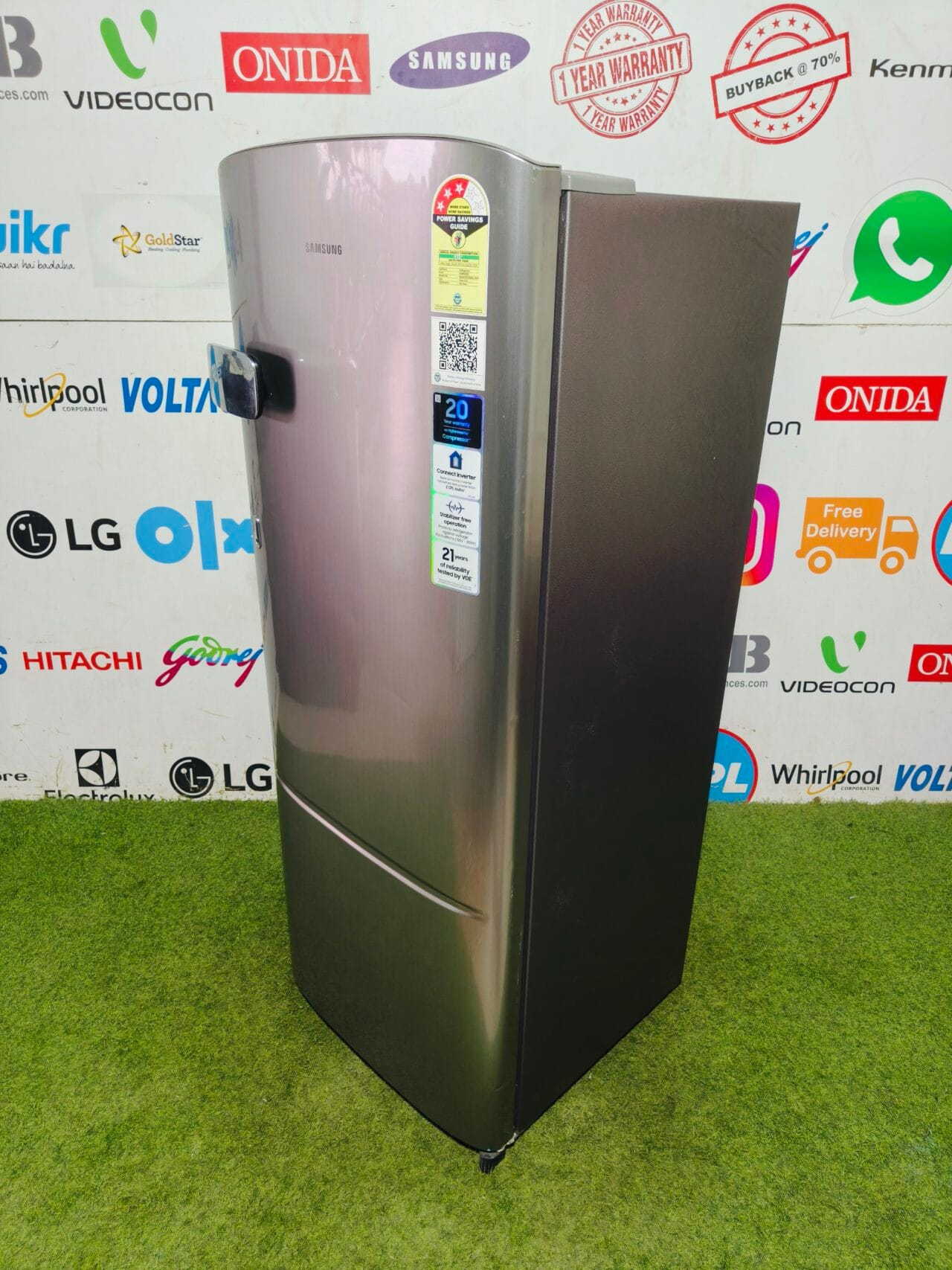 Samsung digital inverter inbuilt stabiliser runs on home inverter 223 ltr steel finish like new condition single door refrigerator - Image 5