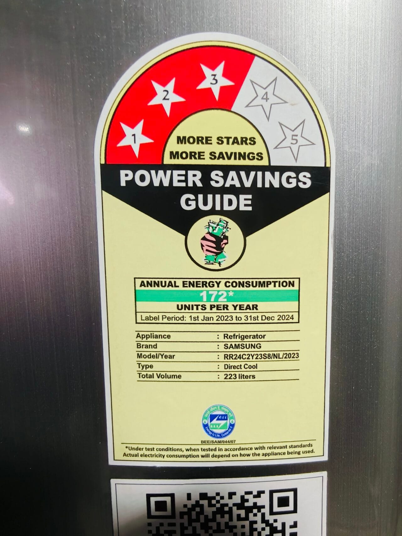 Samsung digital inverter inbuilt stabiliser runs on home inverter 223 ltr steel finish like new condition single door refrigerator - Image 3