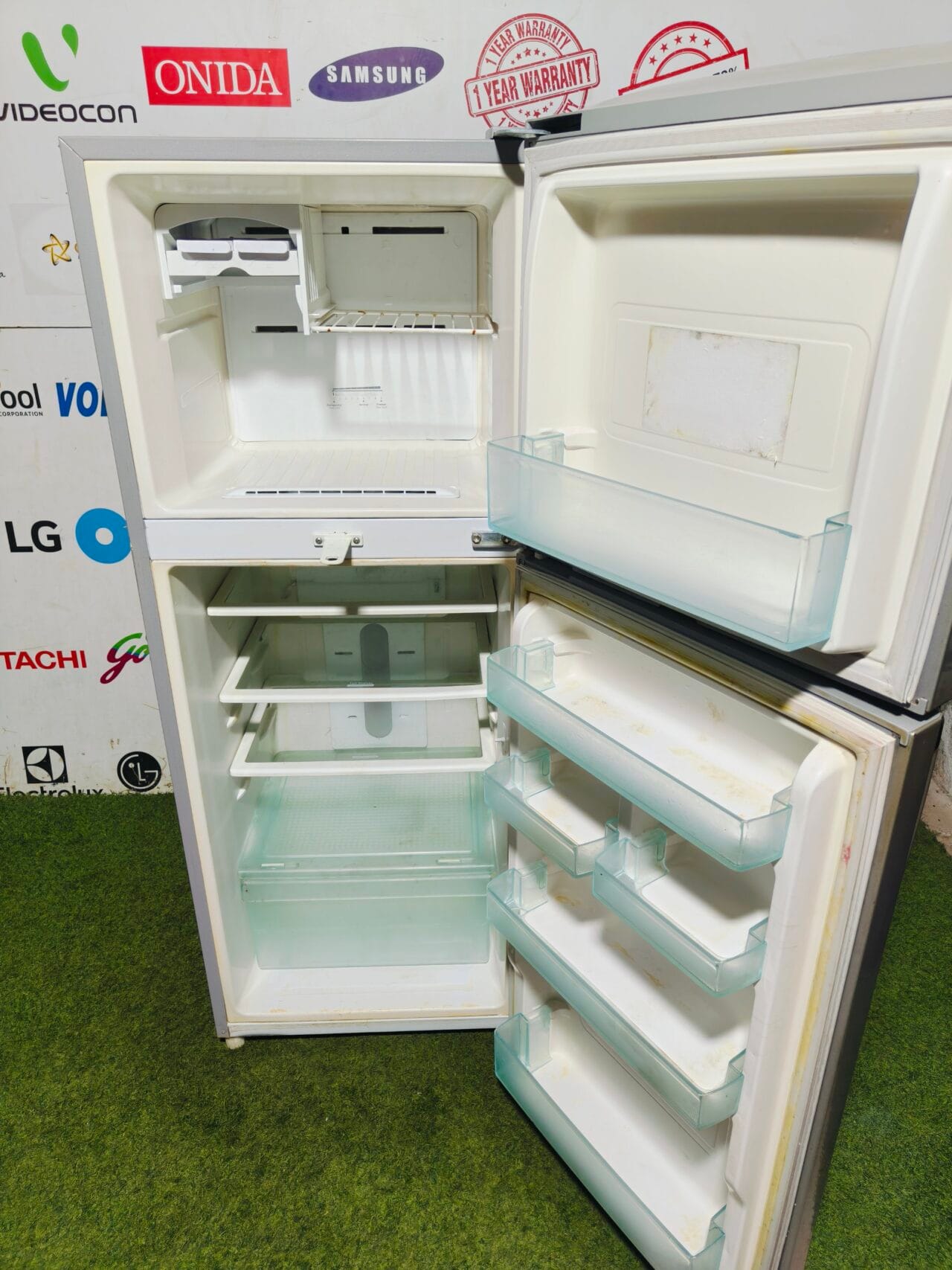 Samsung silver fresh 4 star energy rating inbuilt stabiliser 240 ltr gently used double door refrigerator - Image 3