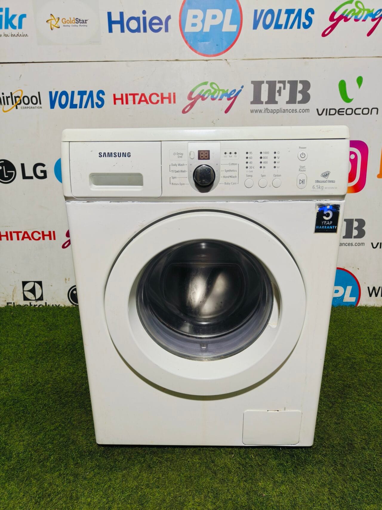 Samsung diamond drum white in colour 6.5 kg fully automatic front load washing machine