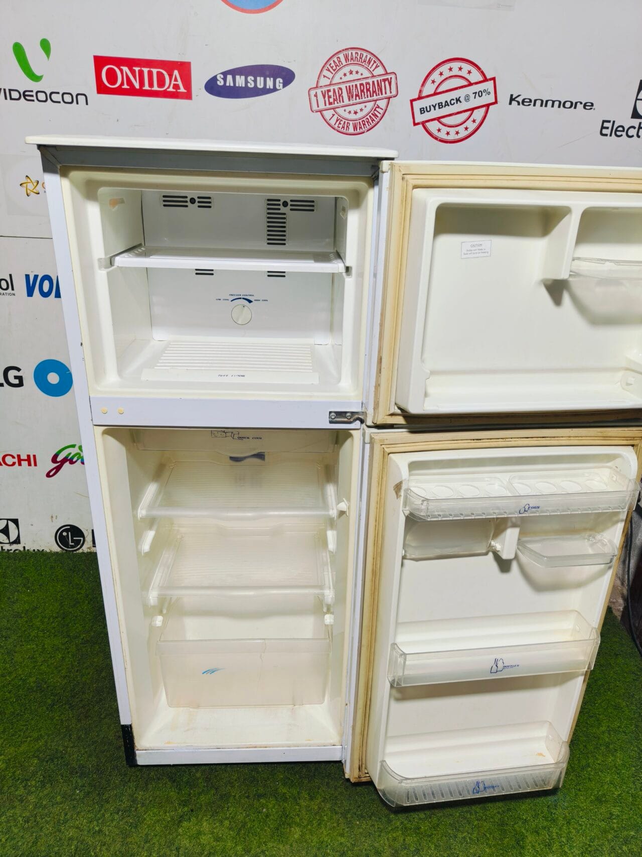 whirlpool 240 ltr full white in colour double door used refrigerator - Image 3