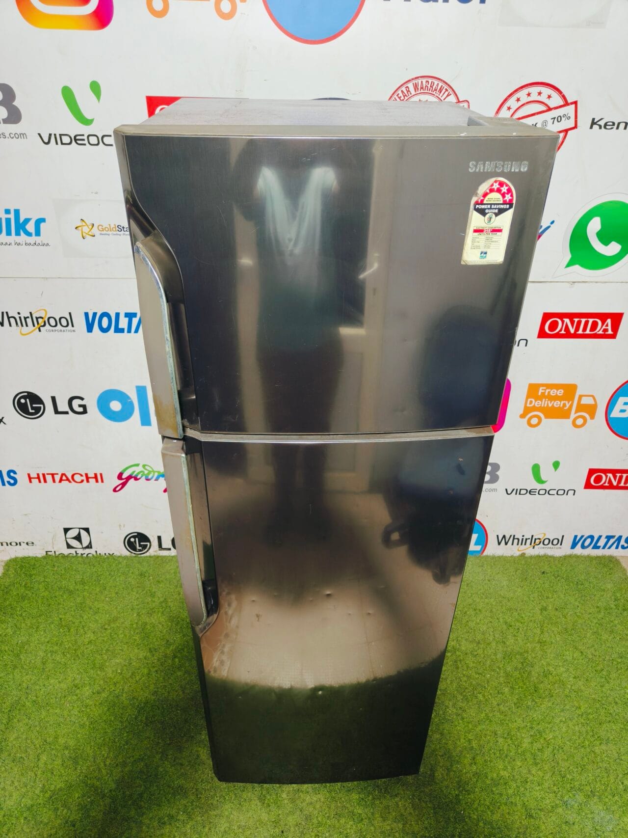 Samsung five star energy rating inbuilt stabiliser steel finish 320 lte double door used refrigerator - Image 2