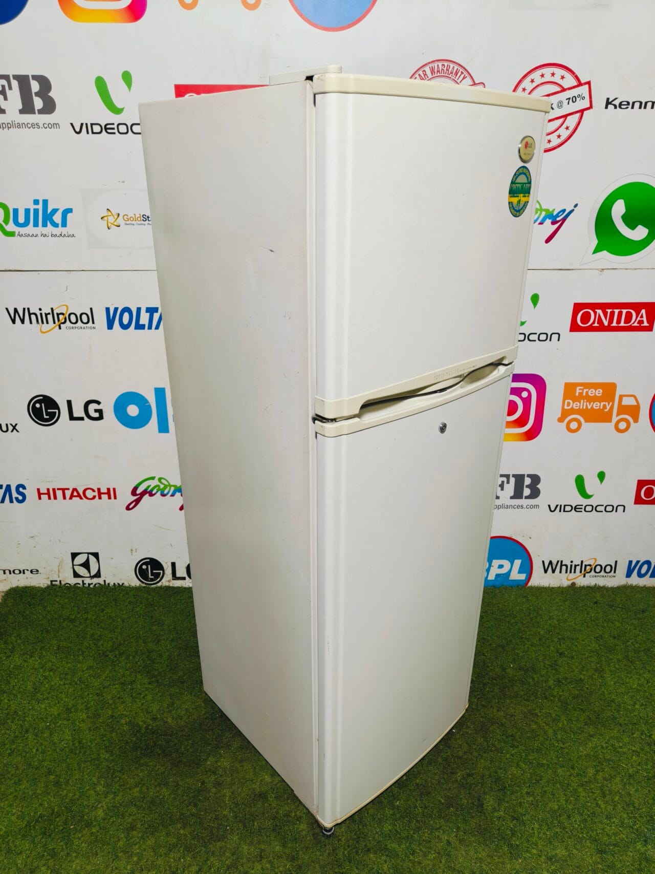 LG green life 260 lte full white in colour used double door refrigerator - Image 4