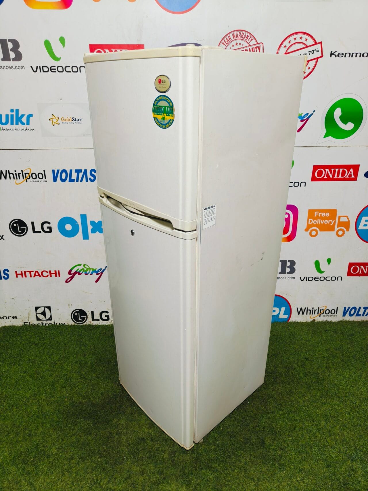 LG green life 260 lte full white in colour used double door refrigerator - Image 5