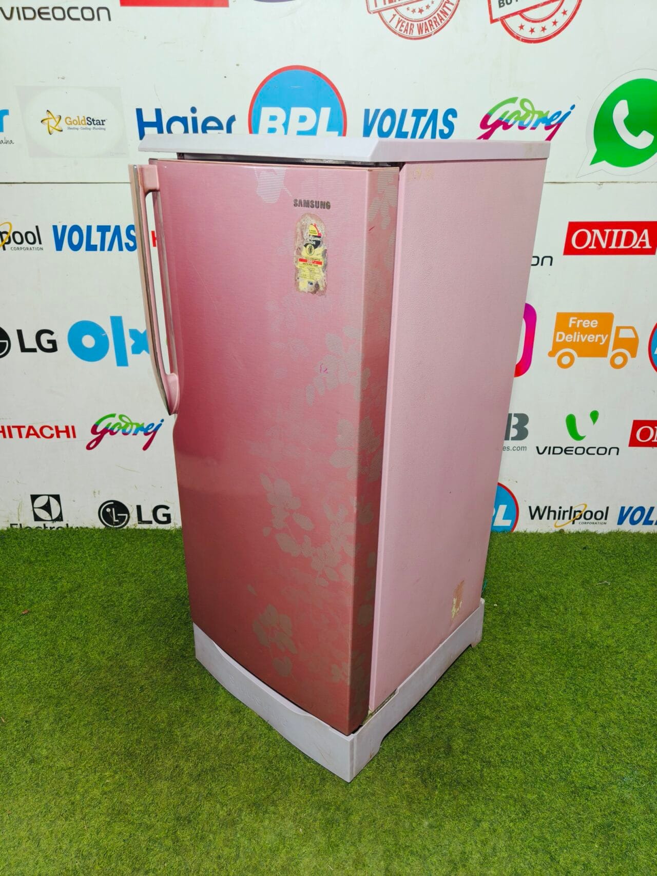 Samsung five star energy rating inbuilt stabiliser pink flower model 190 lte with base stand and onion tray gently used single door refrigerator - Image 5
