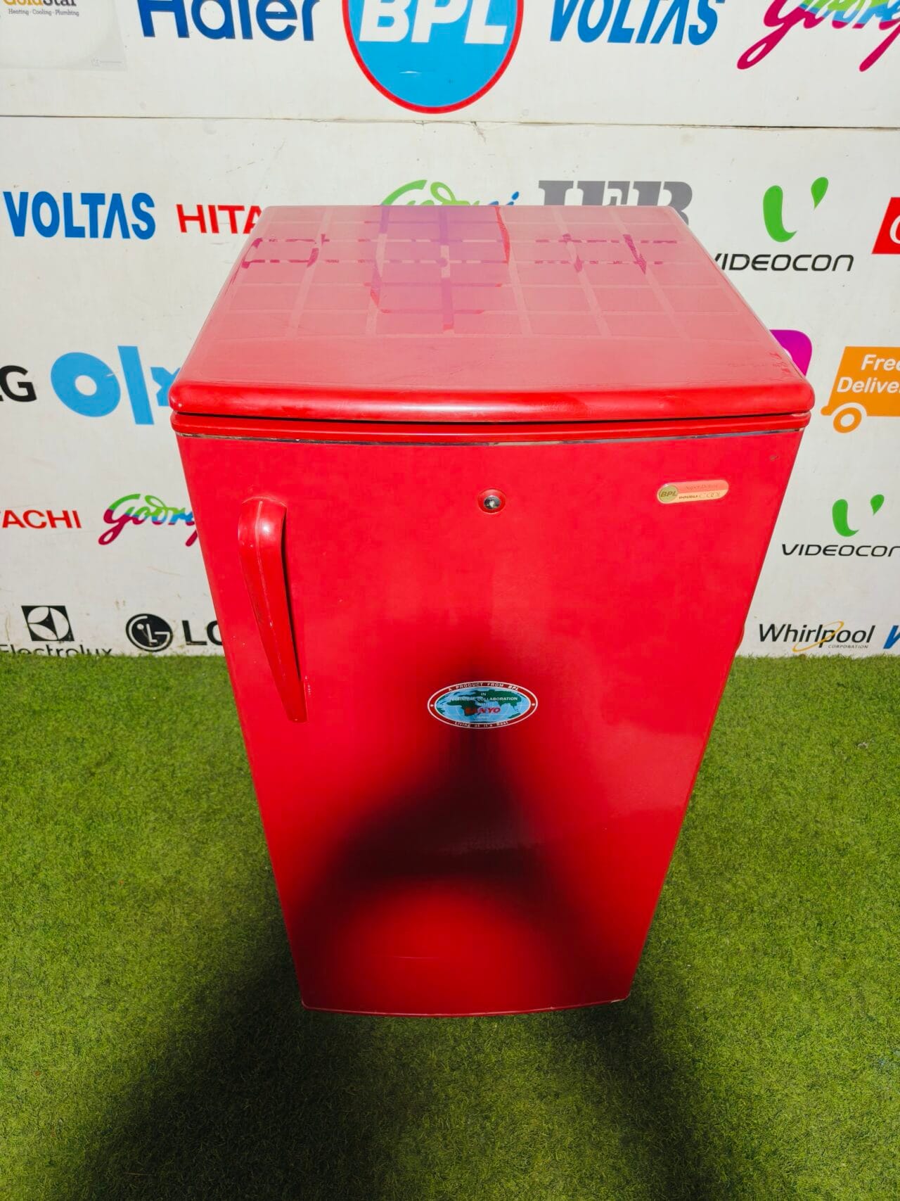 BPL super delux double cool bright red in colour 190 lte single door refrigerator - Image 2