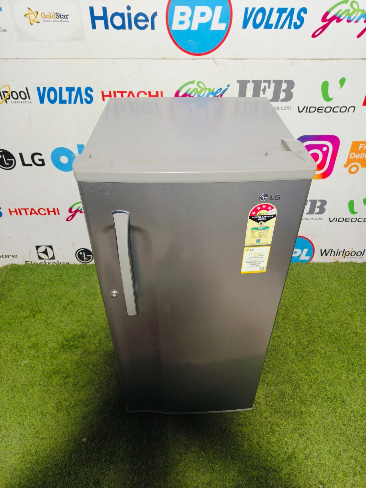 LG 4 star star energy rating inbuilt stabiliser steel finish 190 lte used single door refrigerator - Image 2