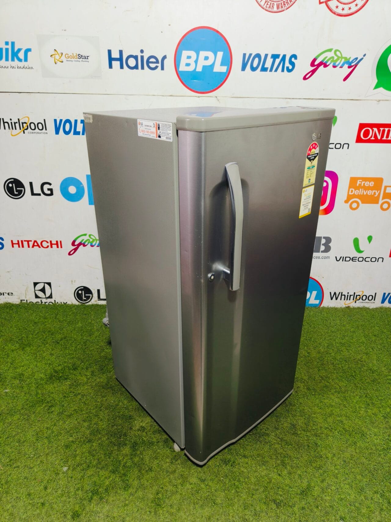LG 4 star star energy rating inbuilt stabiliser steel finish 190 lte used single door refrigerator - Image 4