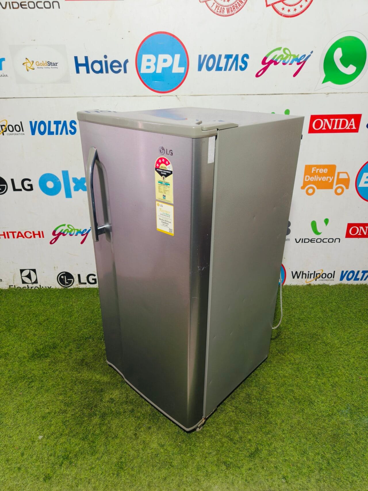LG 4 star star energy rating inbuilt stabiliser steel finish 190 lte used single door refrigerator - Image 5