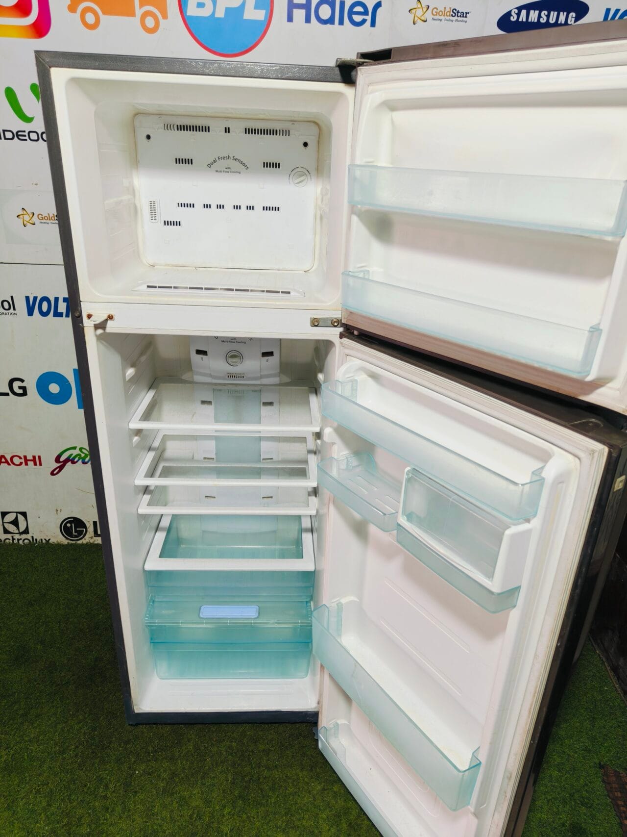 Samsung 5 star energy rating inbuilt stabiliser steel finish 320 lte used double door refrigerator - Image 3