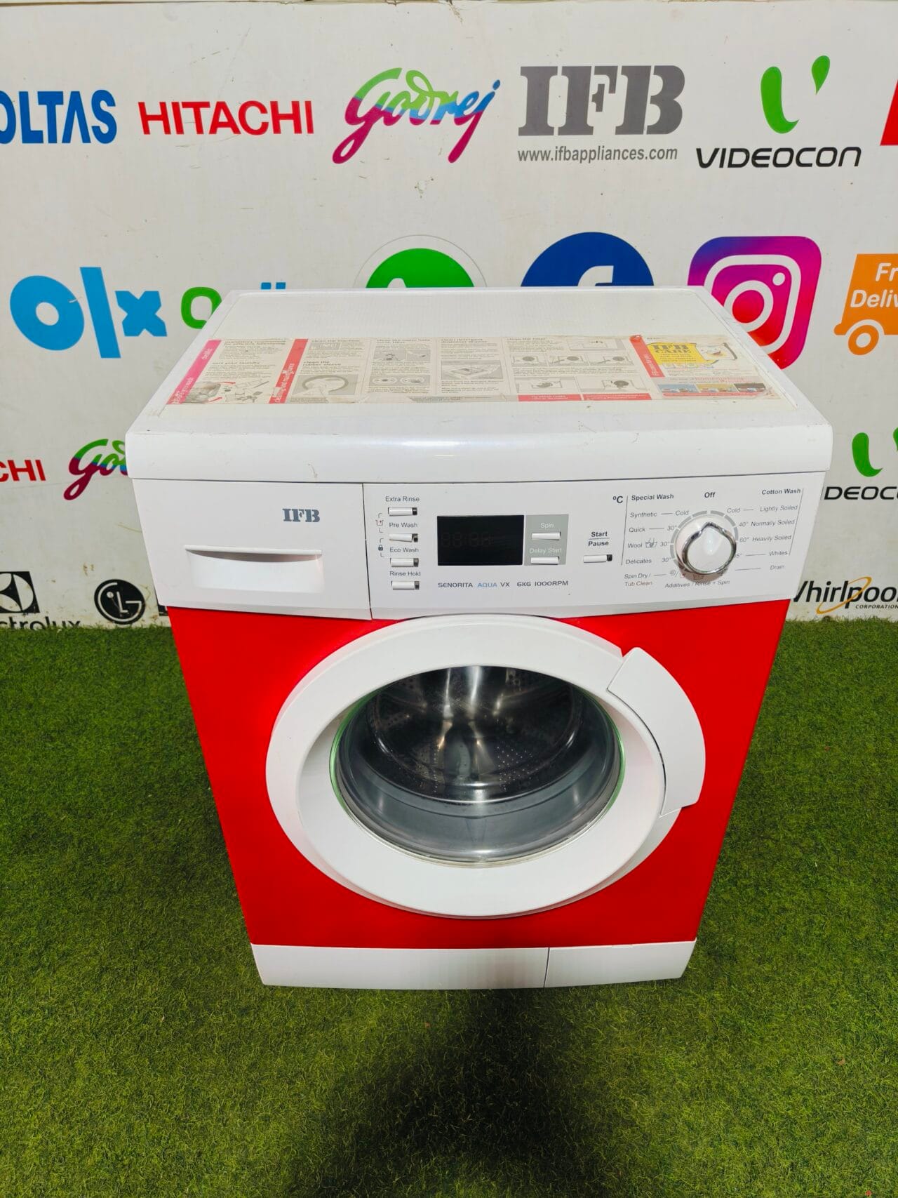 IFB senorita Aqua SX 6 kg red & white in colour with digital display fully automatic gently used front load washing machine - Image 2