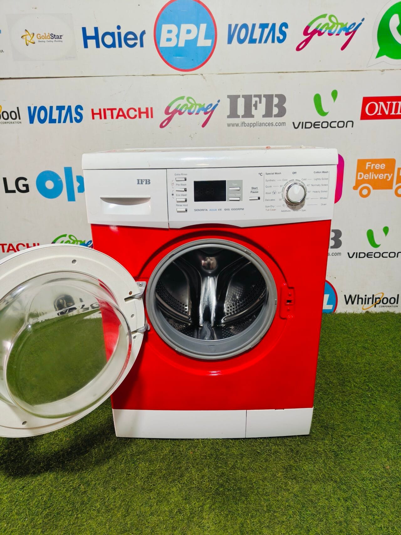 IFB senorita Aqua SX 6 kg red & white in colour with digital display fully automatic gently used front load washing machine - Image 3