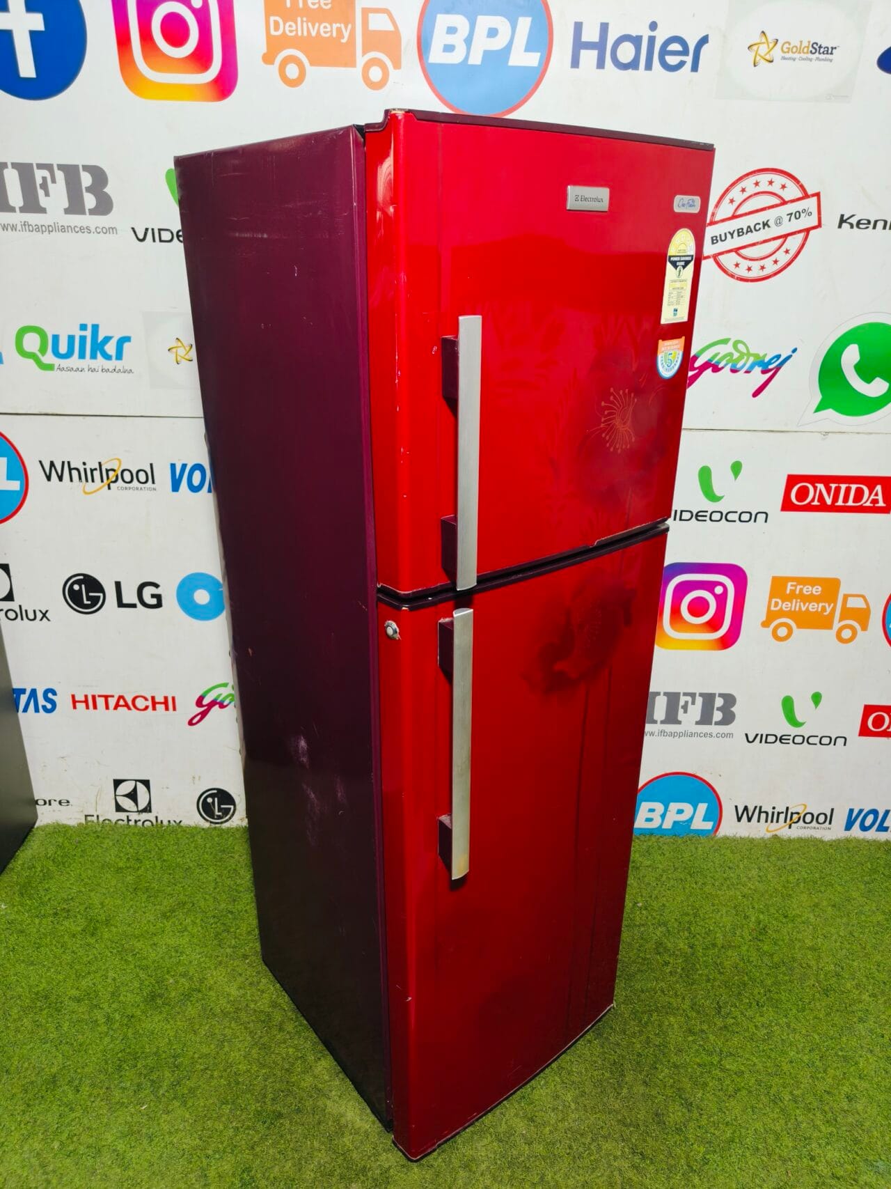 Electrolux deo fresh 4 star energy rating inbuilt stabiliser 280 lte red flower model used double door refrigerator - Image 4