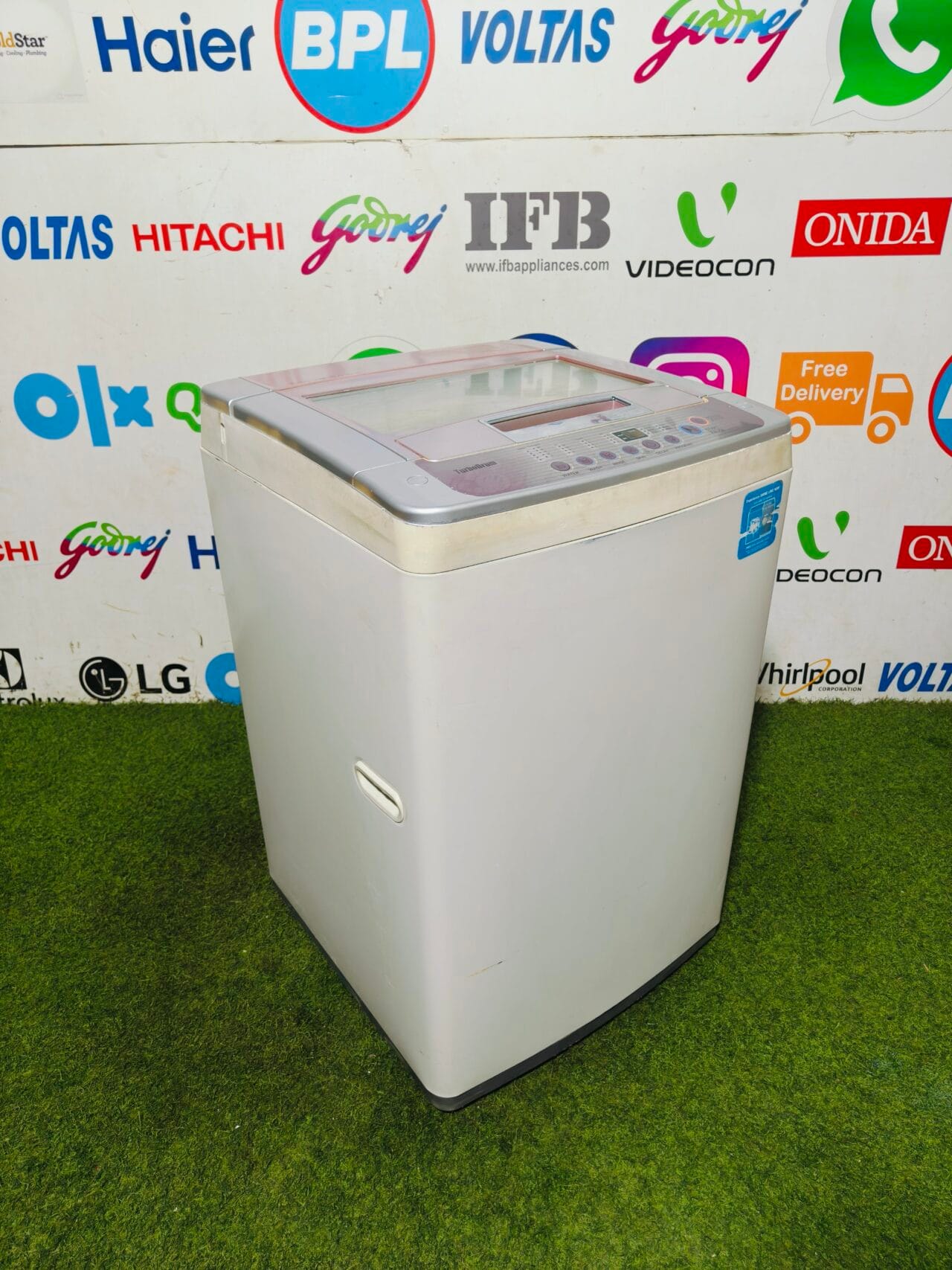 LG fuzzy logic turbo drum 6 kg double colour used fully automatic top load washing machine - Image 4