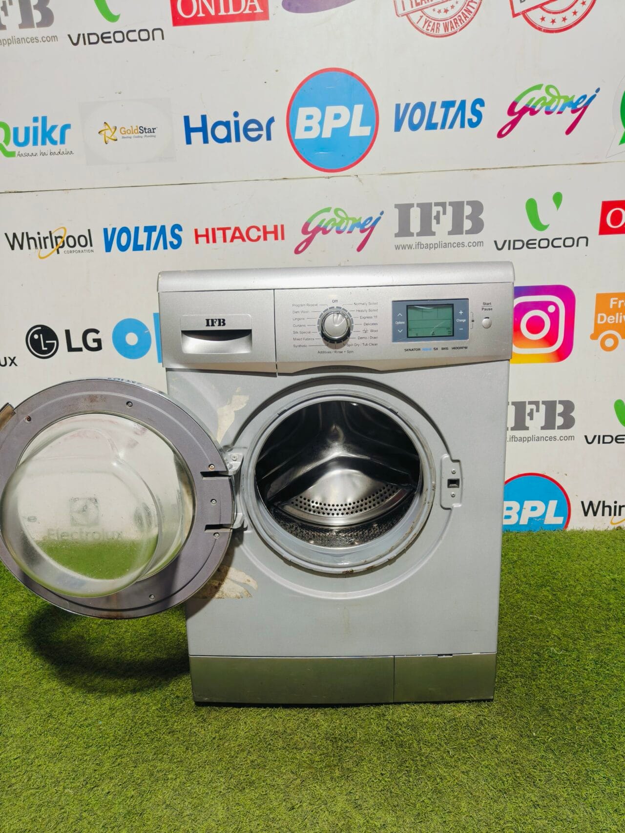 IFB senator Aqua sx 8 kg 1400 RPM silver and colour fully automatic with digital display front load washing machine - Image 3