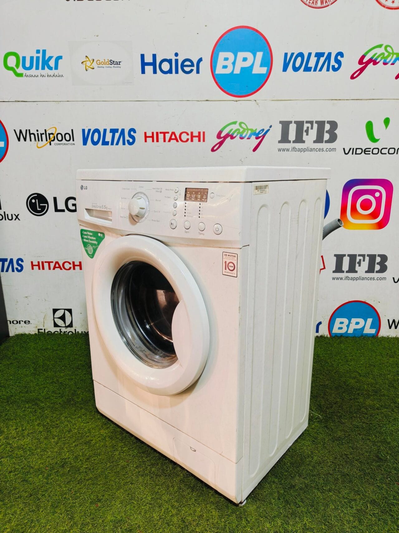LG digital inverter direct drive 5.5 kg energy saving full white in colour gently used fully automatic front load washing machine - Image 4