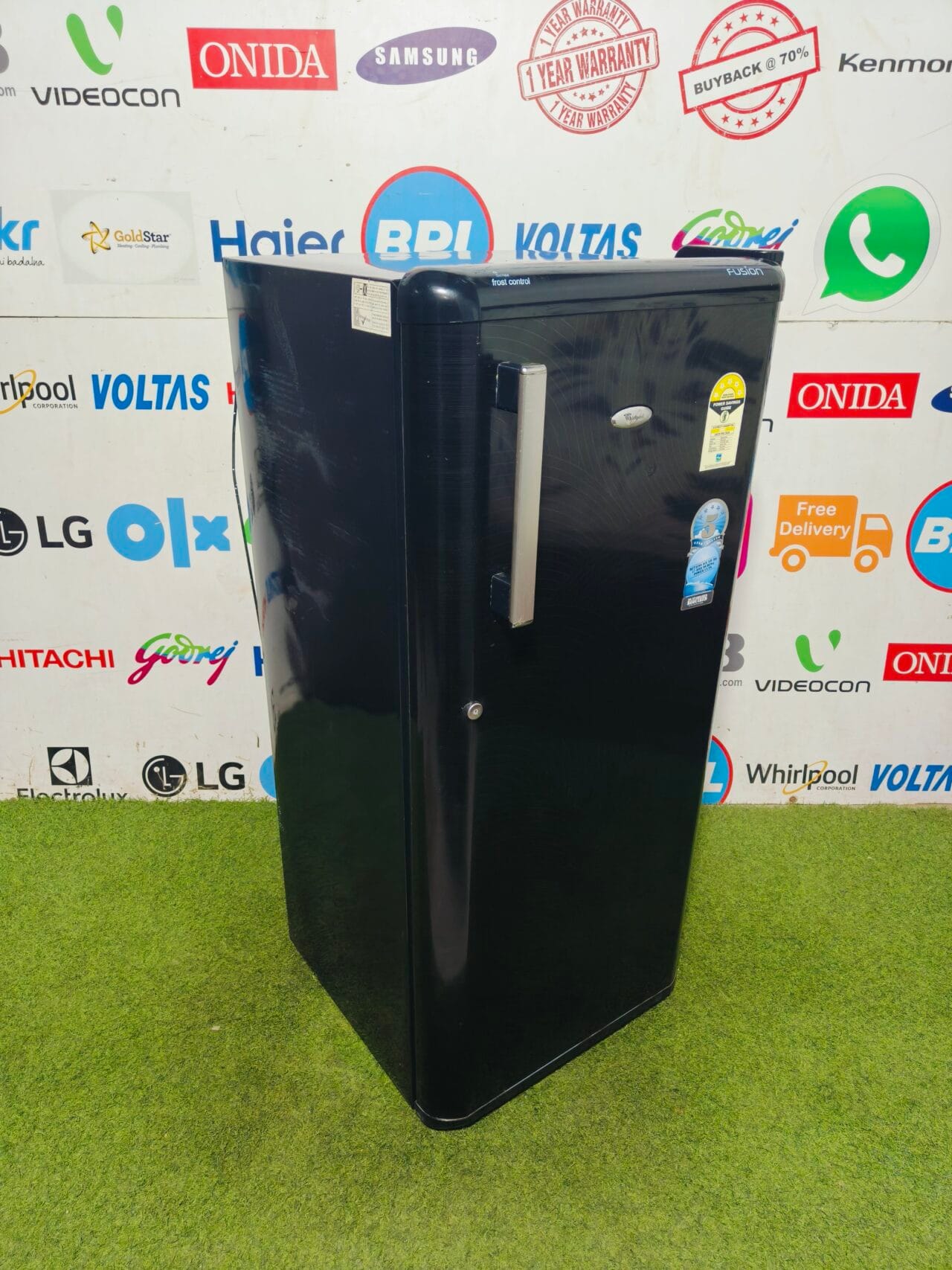 whirlpool 6th sense fusion 5 star energy rating inbuilt stabiliser  black in colour 210 lte single door refrigerator - Image 5