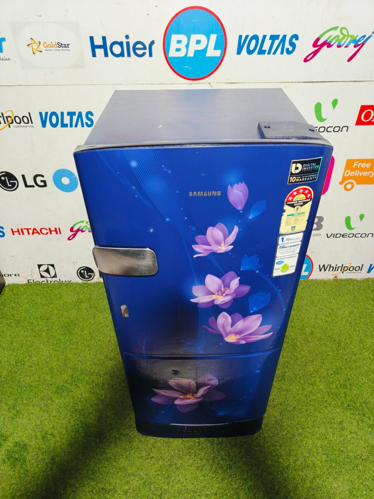 Samsung 5 star energy rating inbuilt stabiliser digital inverter with base stand and onion tray 190 lte gently used flower model single door refrigerator - Image 2