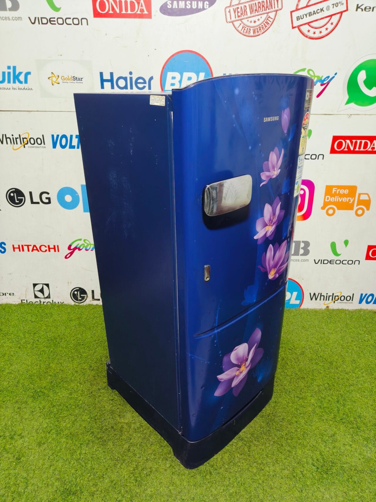 Samsung 5 star energy rating inbuilt stabiliser digital inverter with base stand and onion tray 190 lte gently used flower model single door refrigerator - Image 4