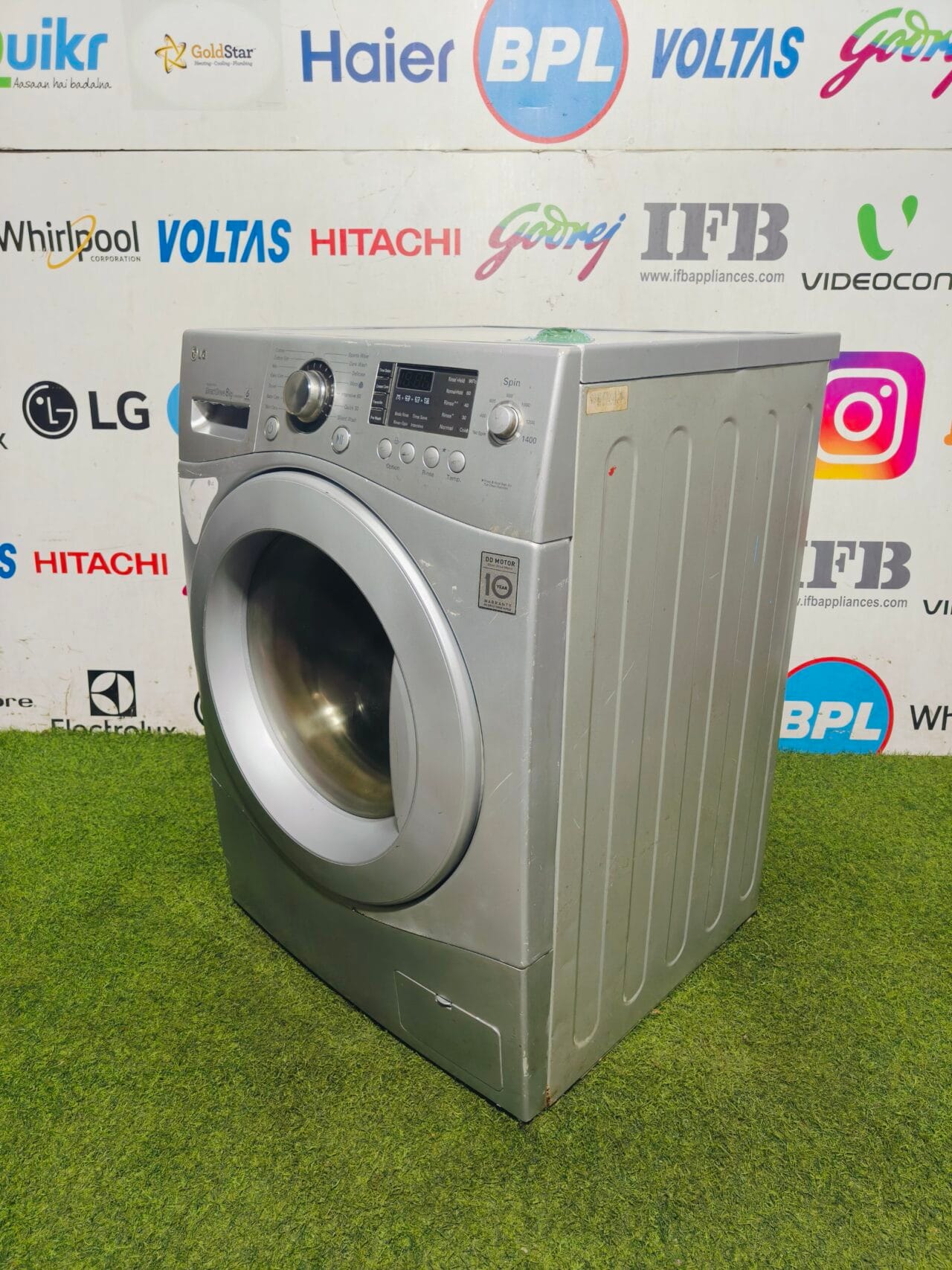 LG digital inverter Direct drive 8 kg silver in colour fully automatic used front load washing machine - Image 4