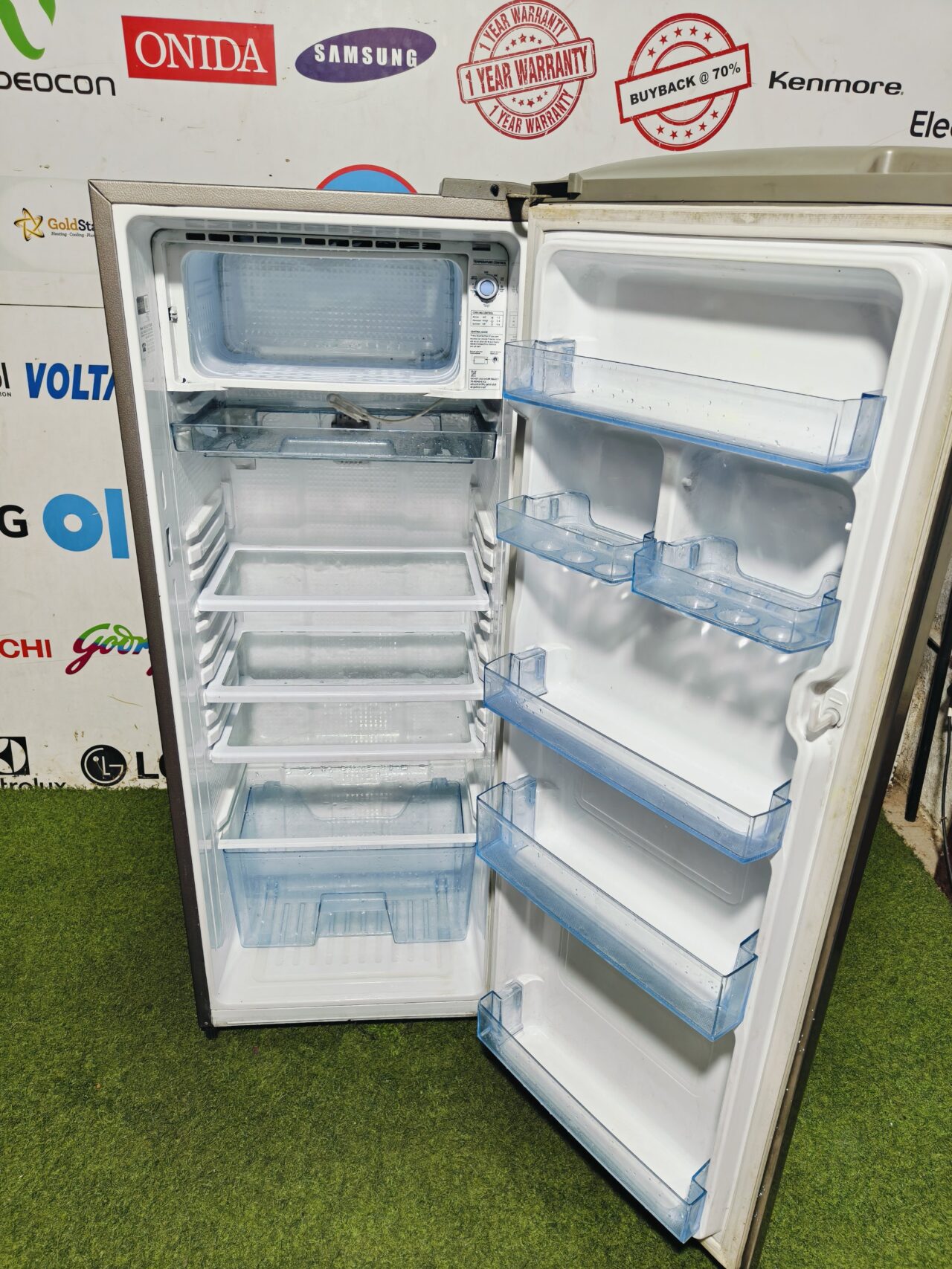 Samsung home connect digital inverter technology steel finish 210 lte gently used single door refrigerator - Image 3