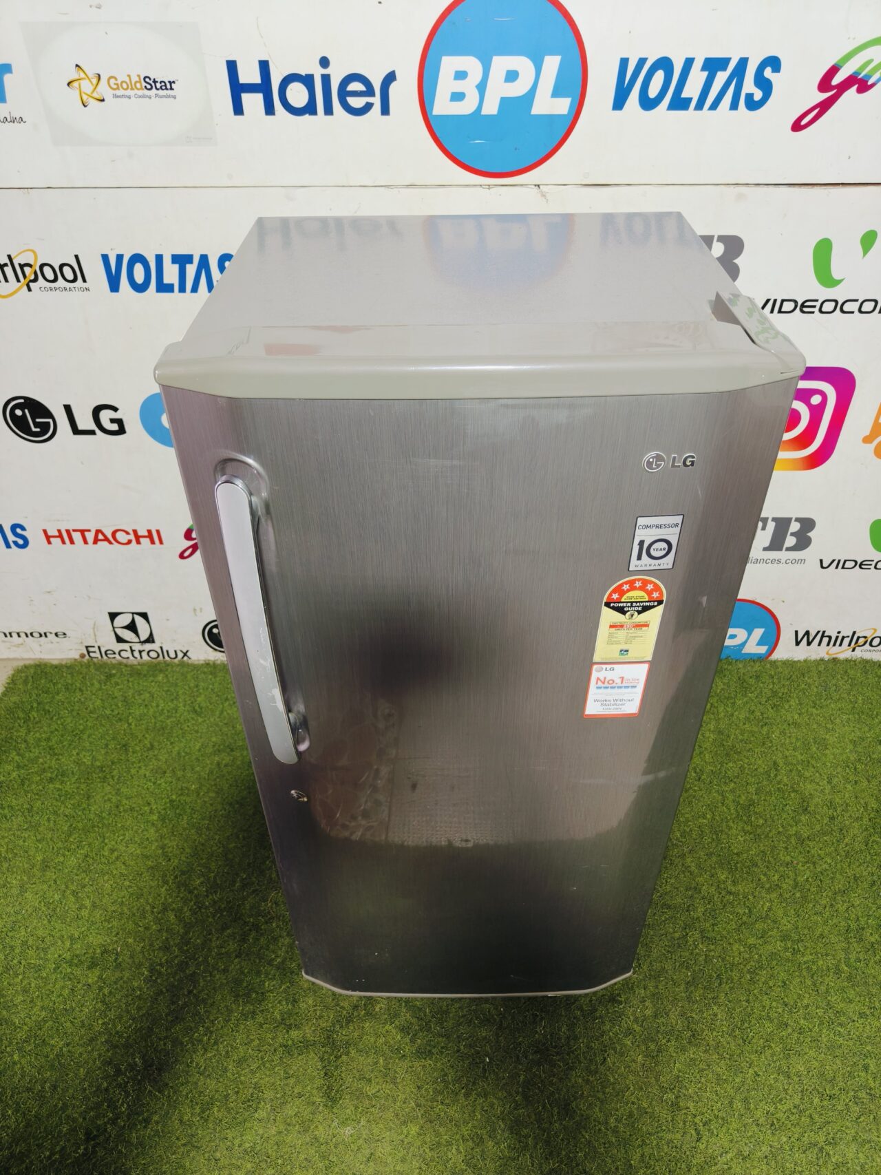 LG 5 star energy rating inbuilt stabiliser steel finish 200 Ltr gently used single door refrigerator - Image 2