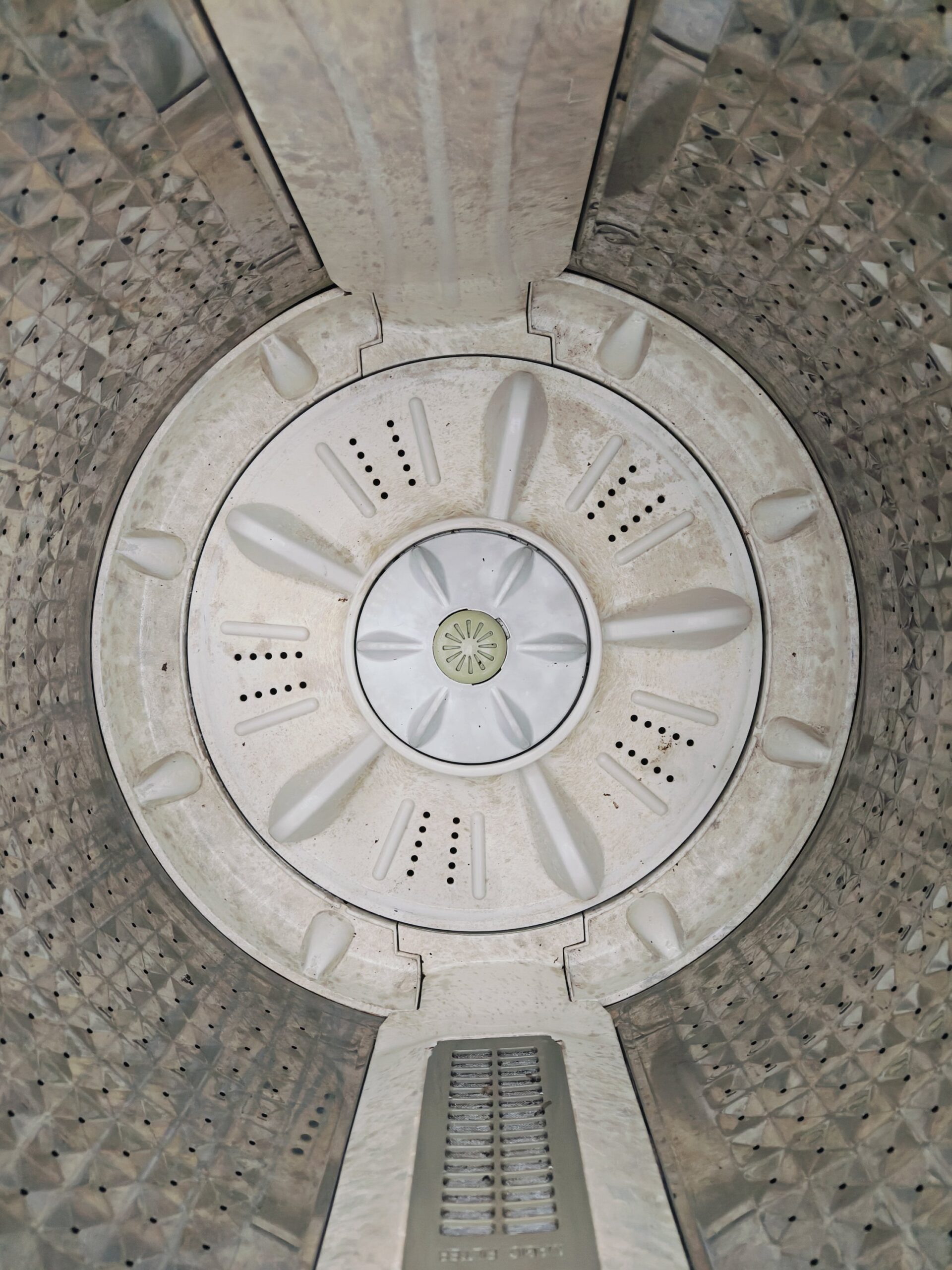 Samsung diamond drum 6.2 kg fully automatic top load washing machine (Refurbished) - Image 3