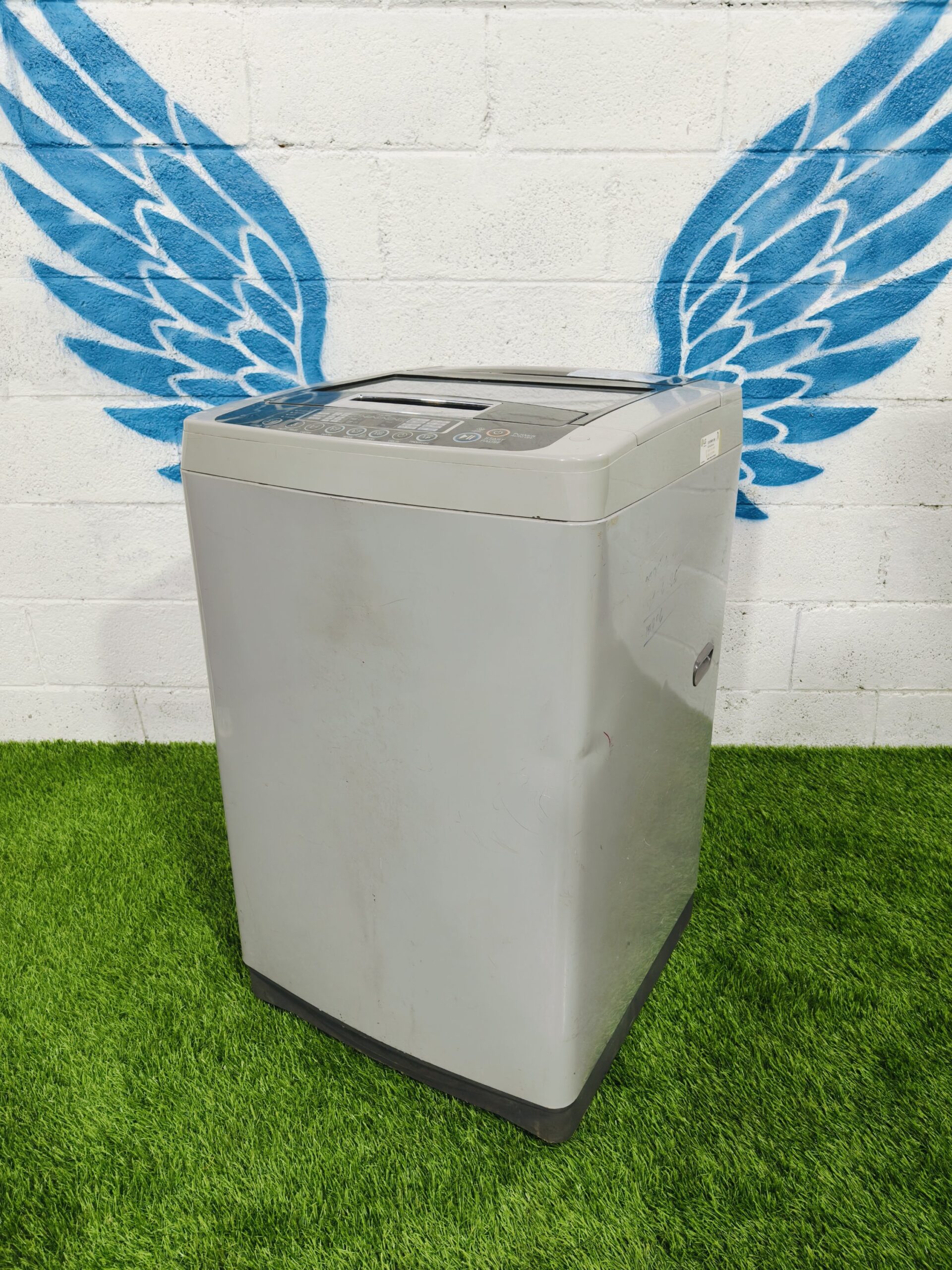 LG Turbo Drum 6.5 kg Fully Automatic Top Load Washing Machine with Jet Spray - Image 4