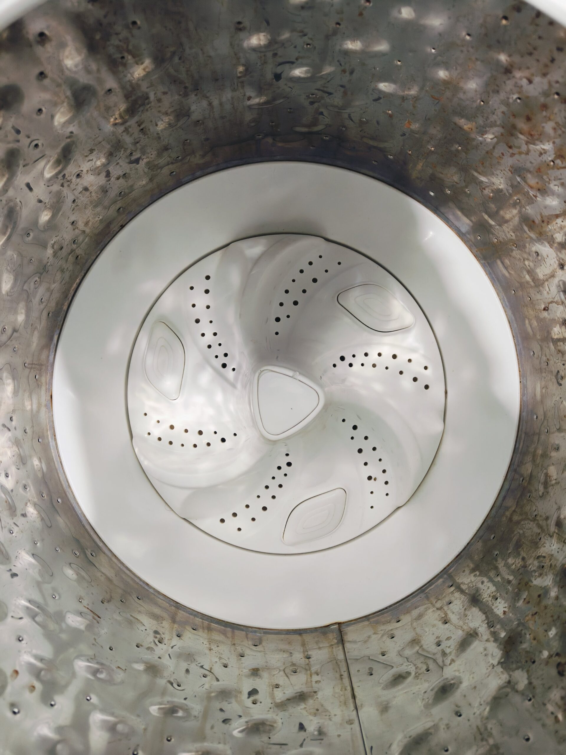 Whirlpool white magic classic plus 6.2 kg fully automatic top load washing machine with auto restart - Image 3