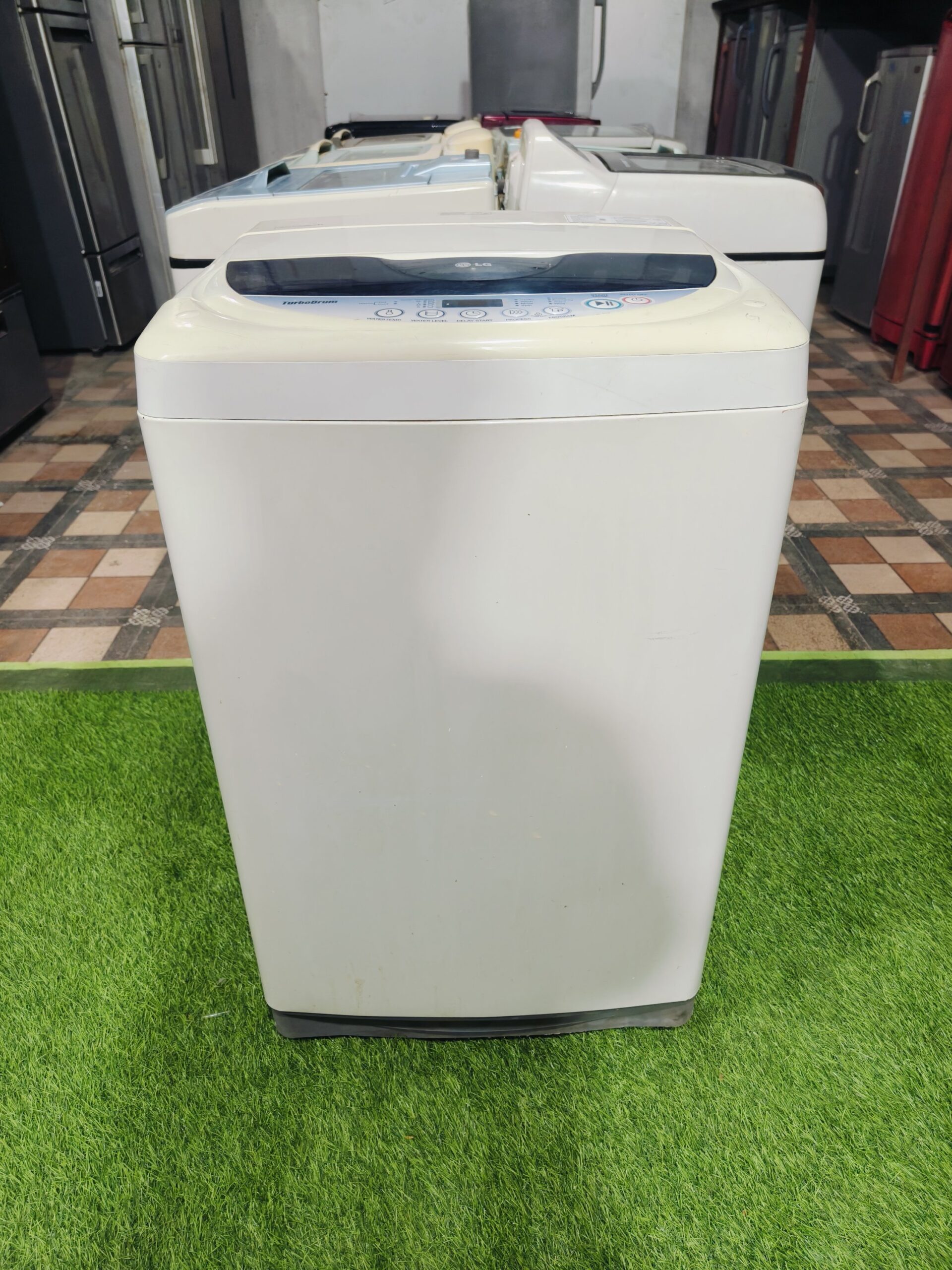 LG intello wash turbo drum 6.5 kg gently used fully automatic top load washing machine - Image 2