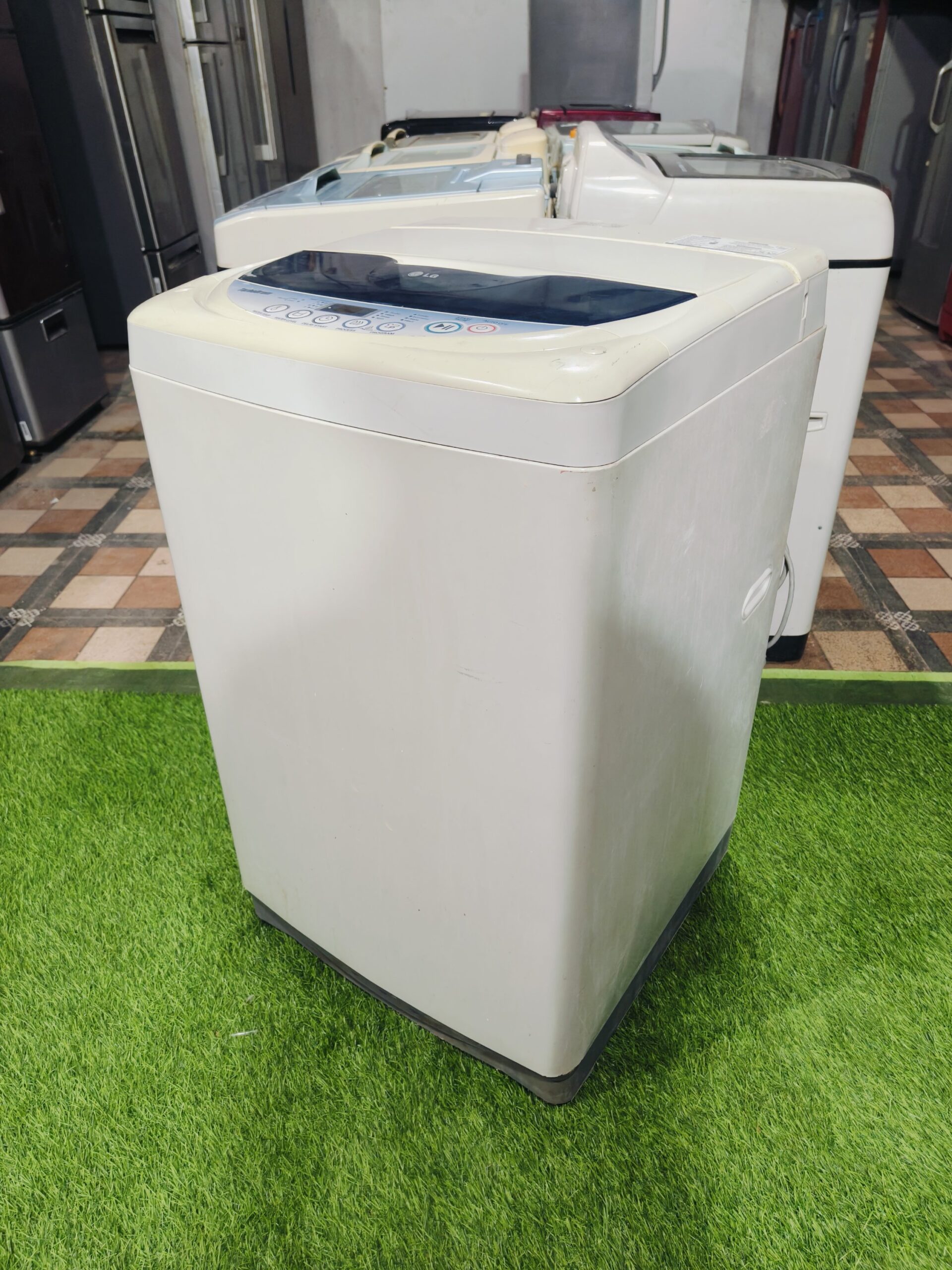 LG intello wash turbo drum 6.5 kg gently used fully automatic top load washing machine - Image 5