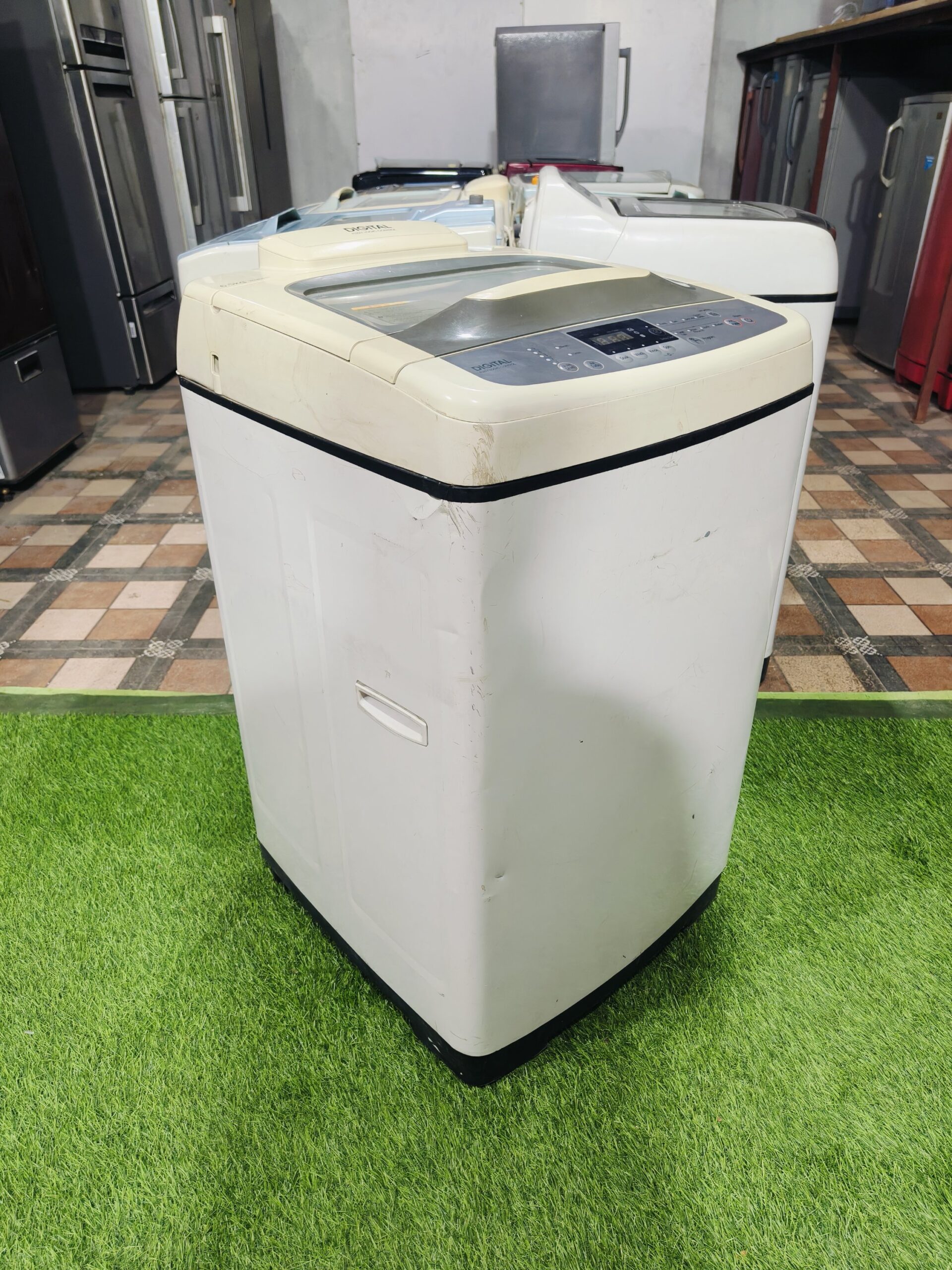 Samsung digital fuzzy logic 6.5 kg fully automatic top load washing machine - Image 5