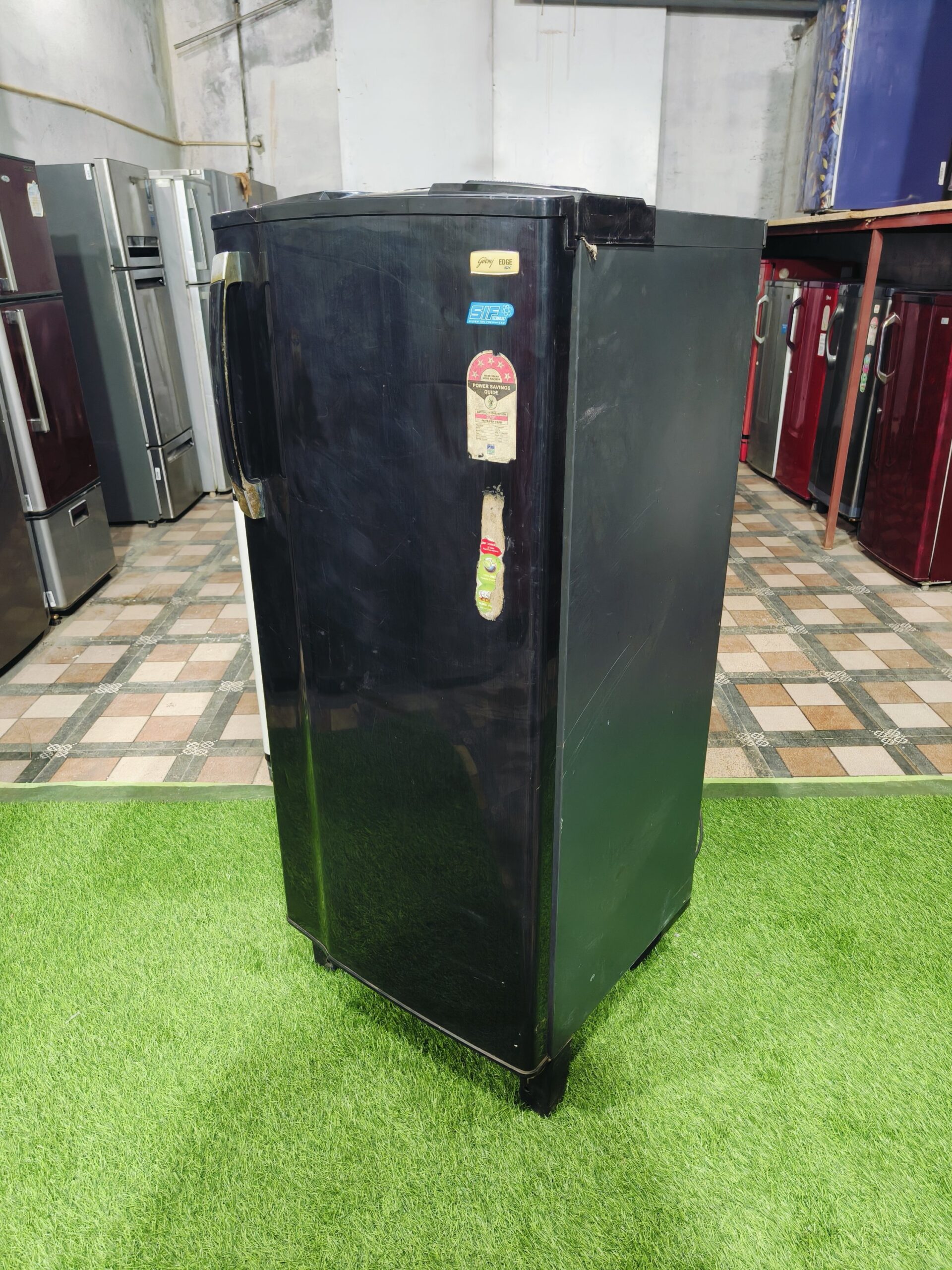Godrej edge sx 5 star energy rating works without stabilizer black in colour 220 ltr single door refrigerator - Image 4