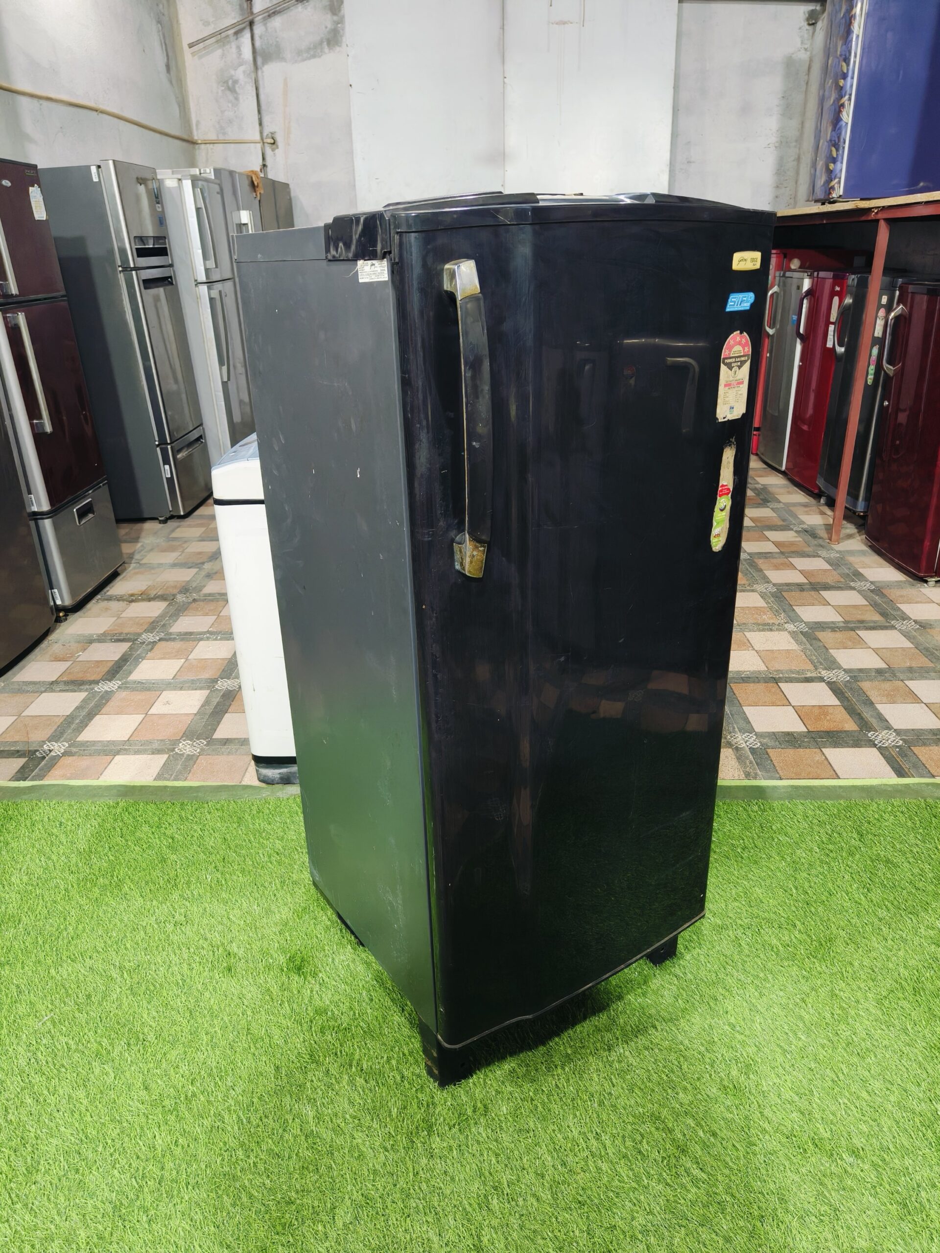 Godrej edge sx 5 star energy rating works without stabilizer black in colour 220 ltr single door refrigerator - Image 5