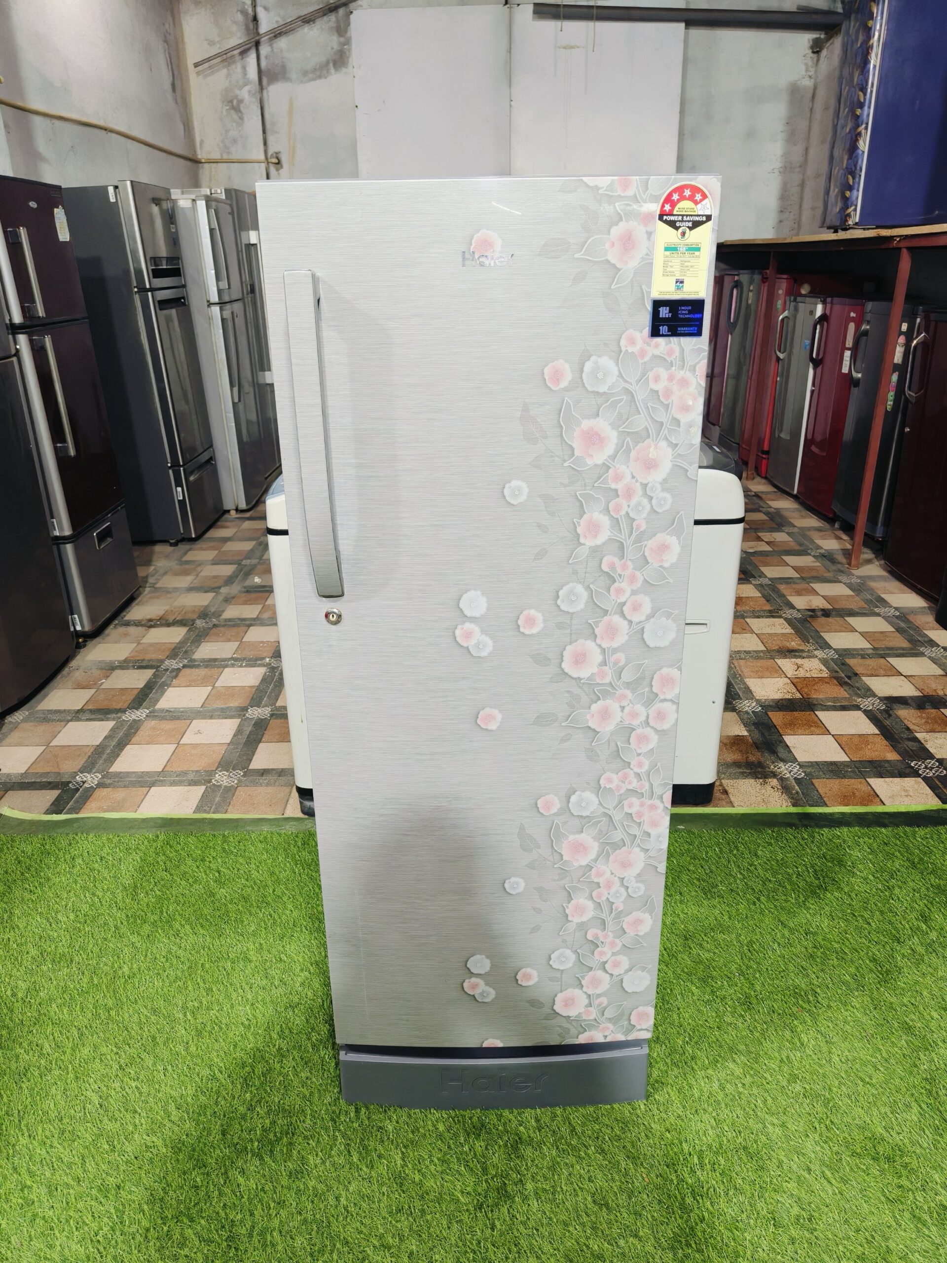 Haier 4 star energy rating works without stabilizer 220 ltr flower model gently used single door with base stand and onion tray