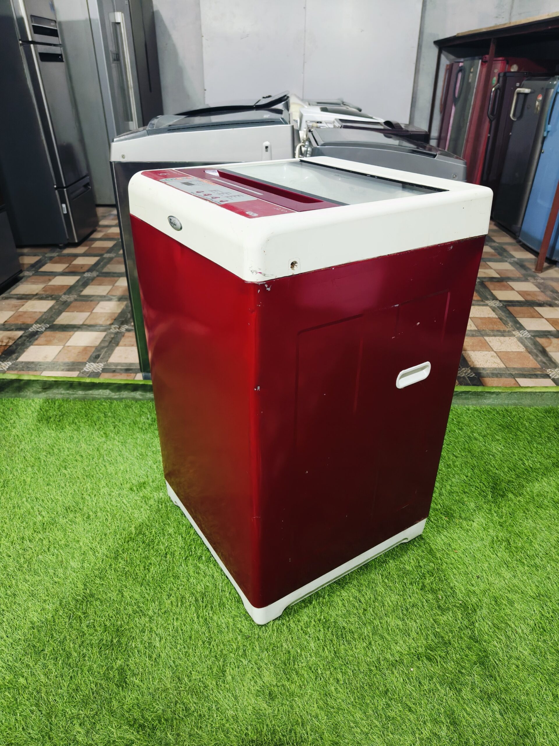 Whirlpool white magic 123 red & white in colour 6.5 kg gently used fully automatic top load washing machine - Image 5