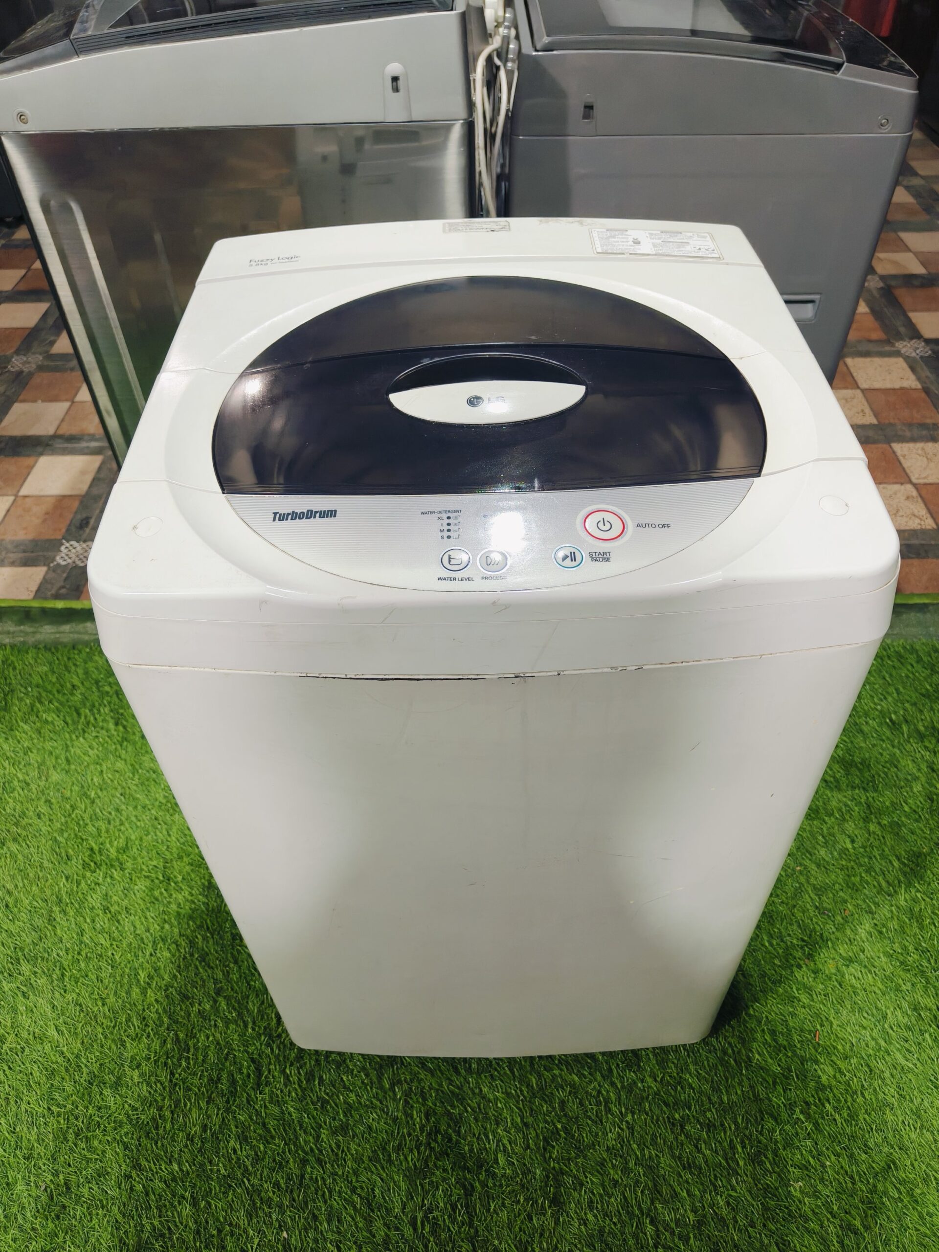 LG fuzzy logic turbo drum 5.8 kg fully automatic top load washing machine - Image 2