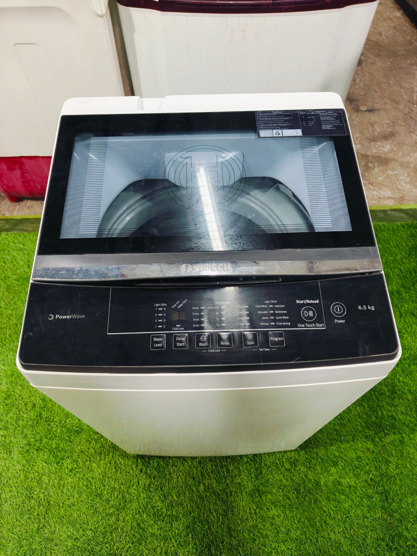Bosch power wave 6.5 kg white & black in colour gently used fully automatic top load washing machine - Image 2