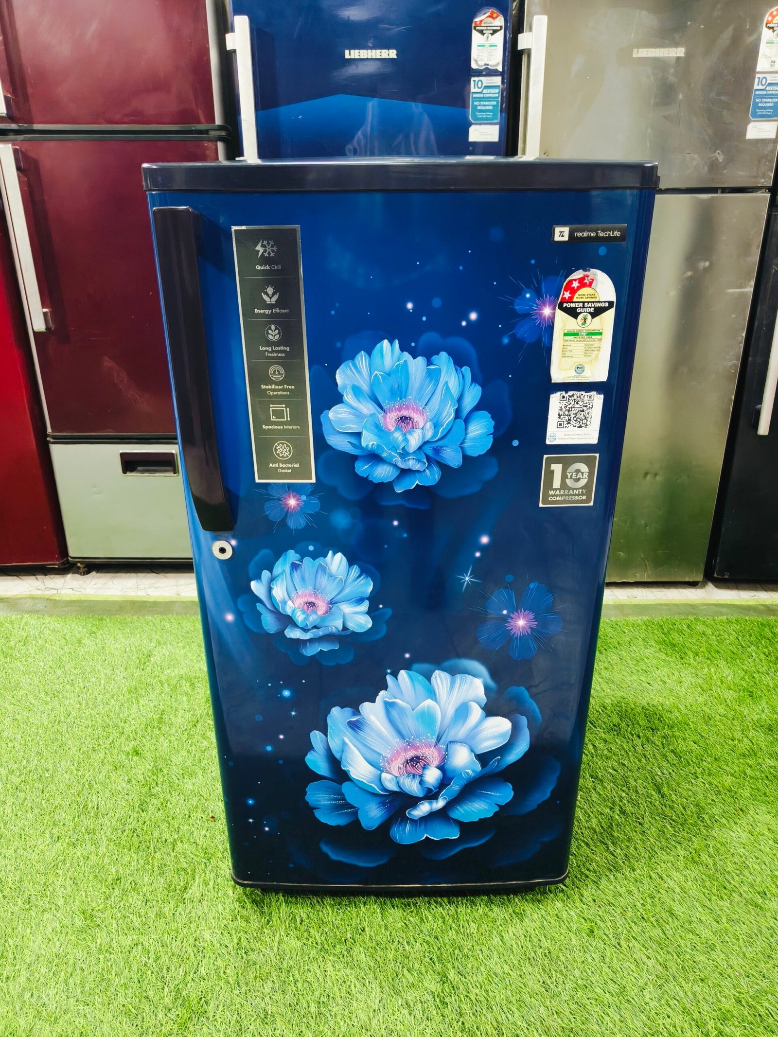 Realme techlife blue flower model 180 ltr gently used single door refrigerator