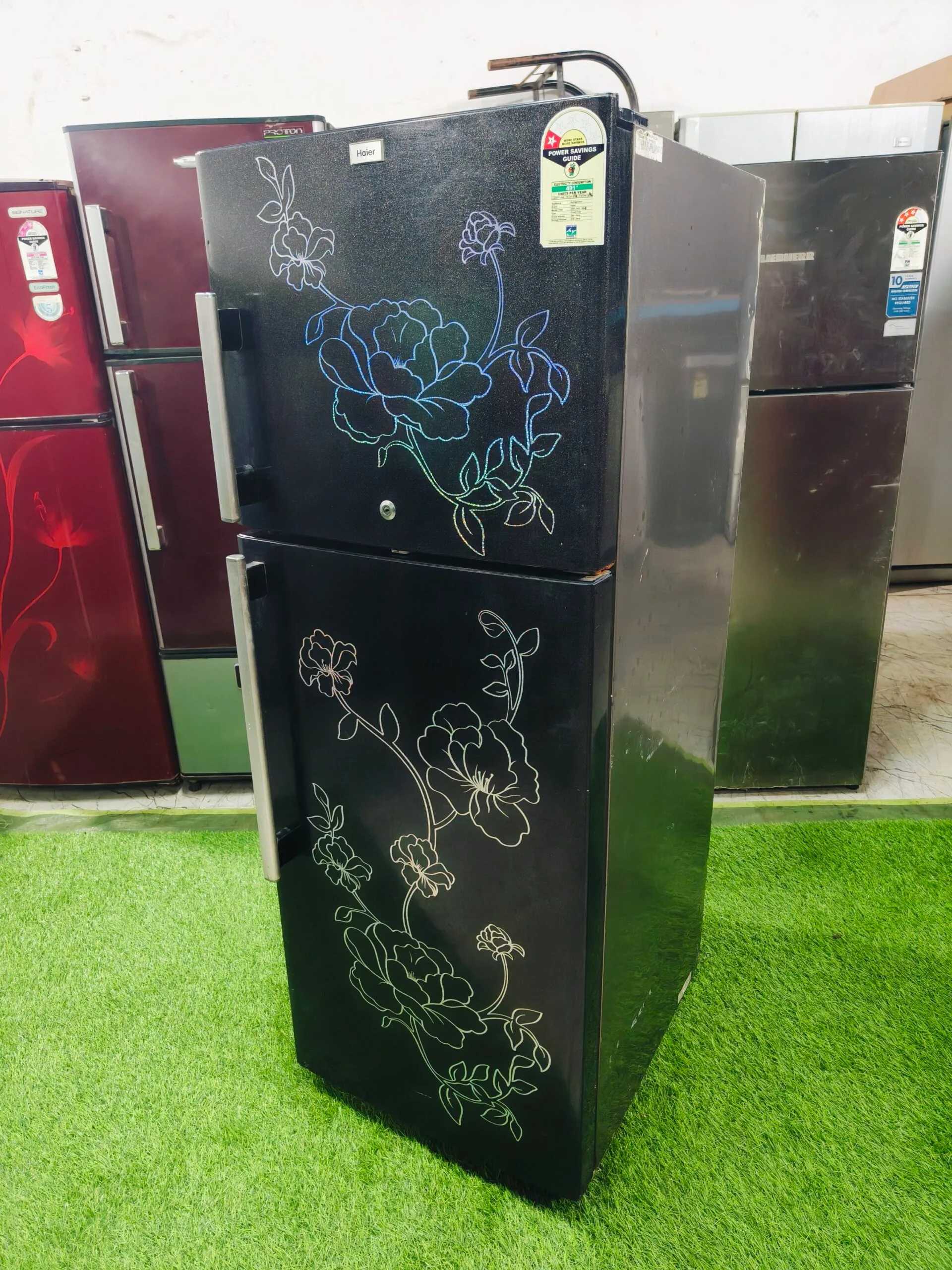 Haier multi colour flower model 240 ltr double door refrigerator - Image 4