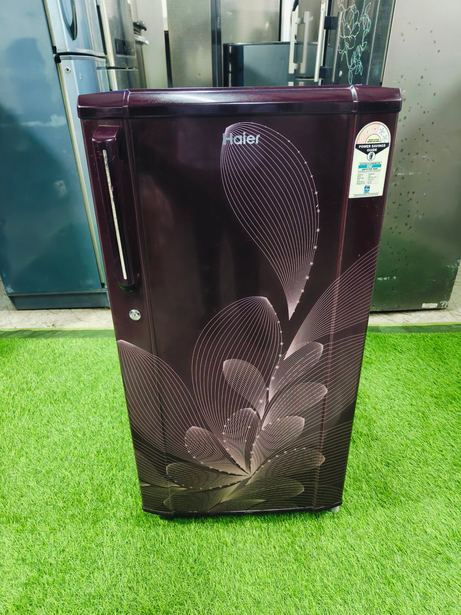 Haier maroon flower model 180 ltr gently used single door refrigerator