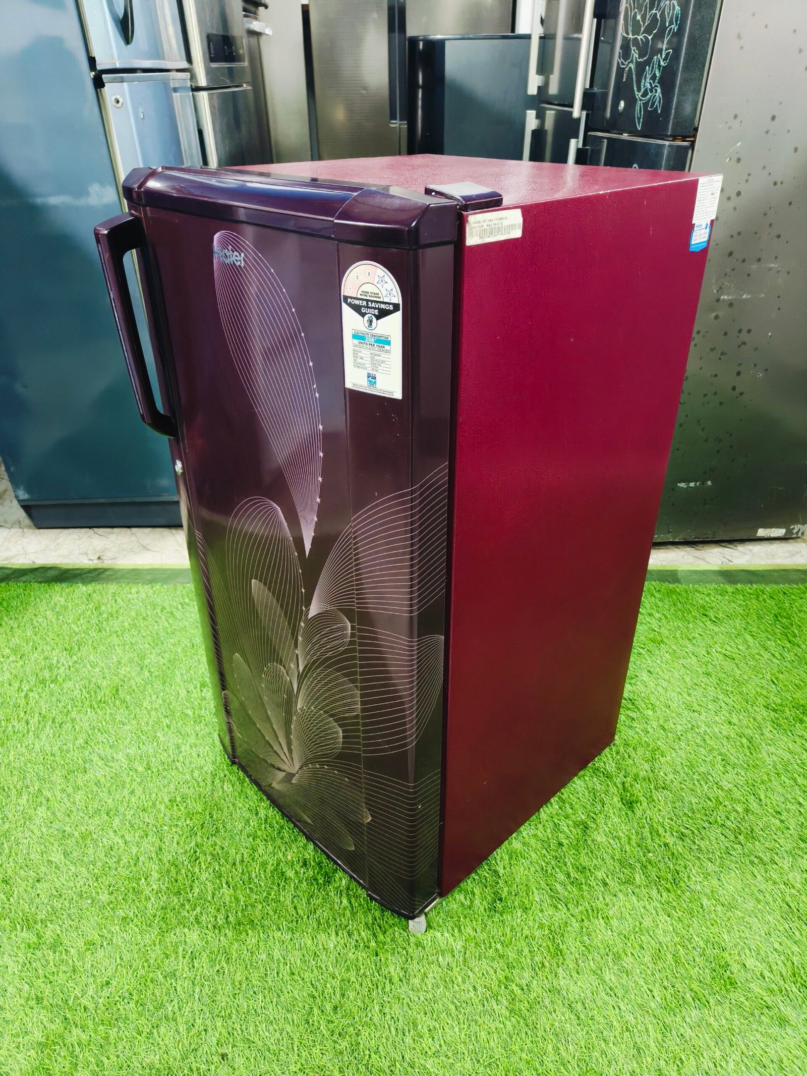 Haier maroon flower model 180 ltr gently used single door refrigerator - Image 4