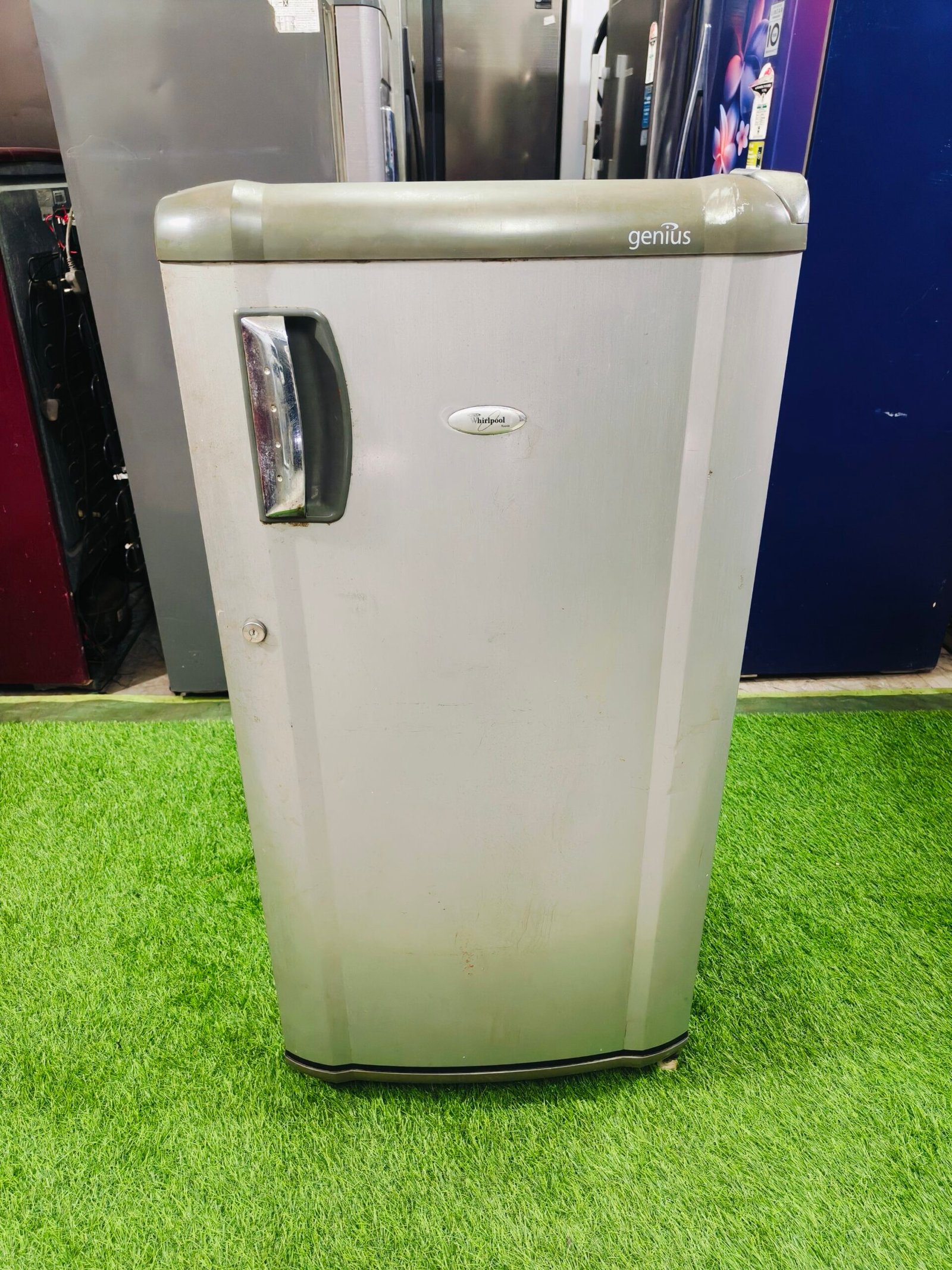Whirlpool genius 4 star rating 180 ltr single door refrigerator