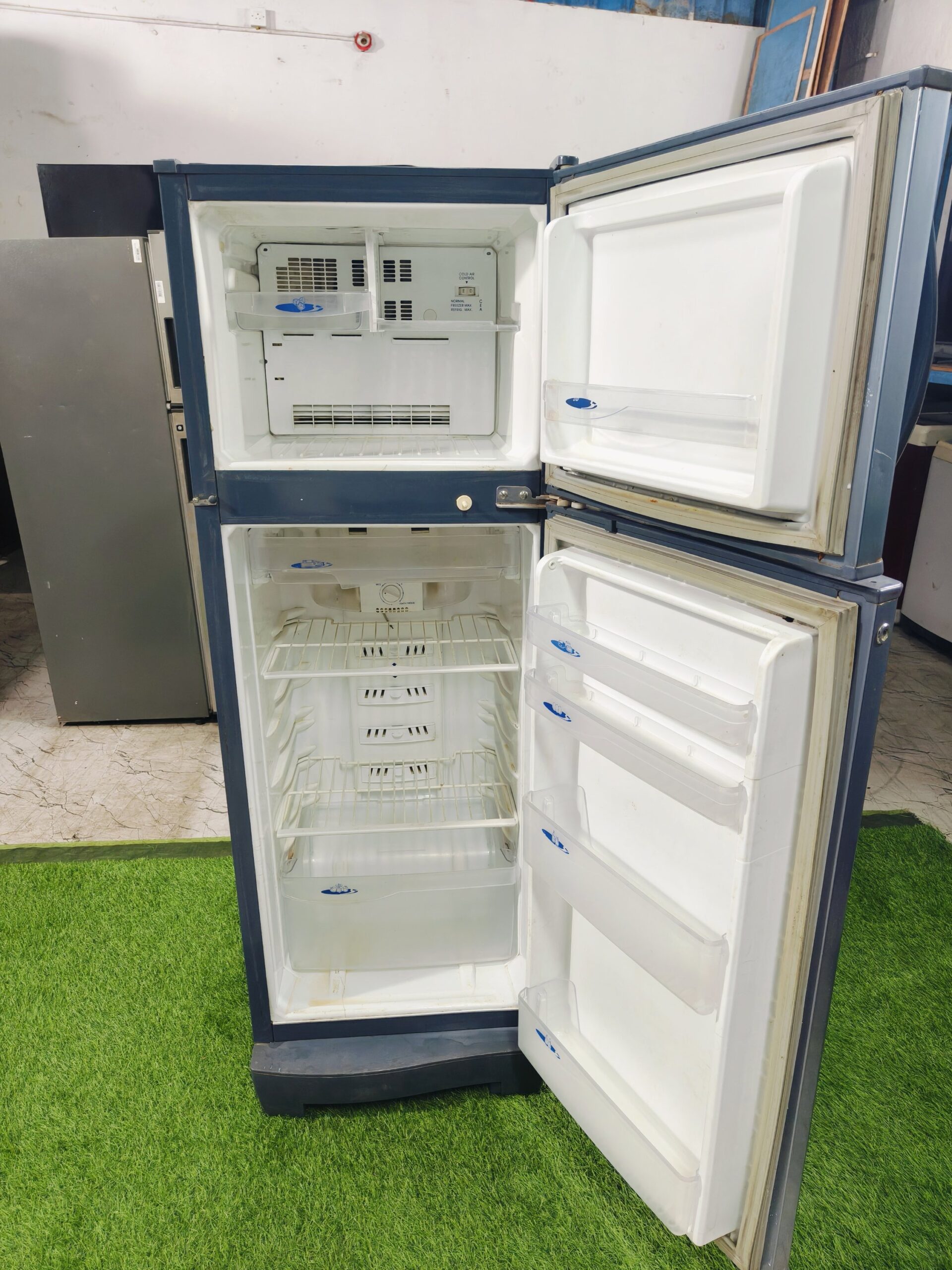 Godrej pentacool blue in colour 260 ltr double door refrigerator - Image 3
