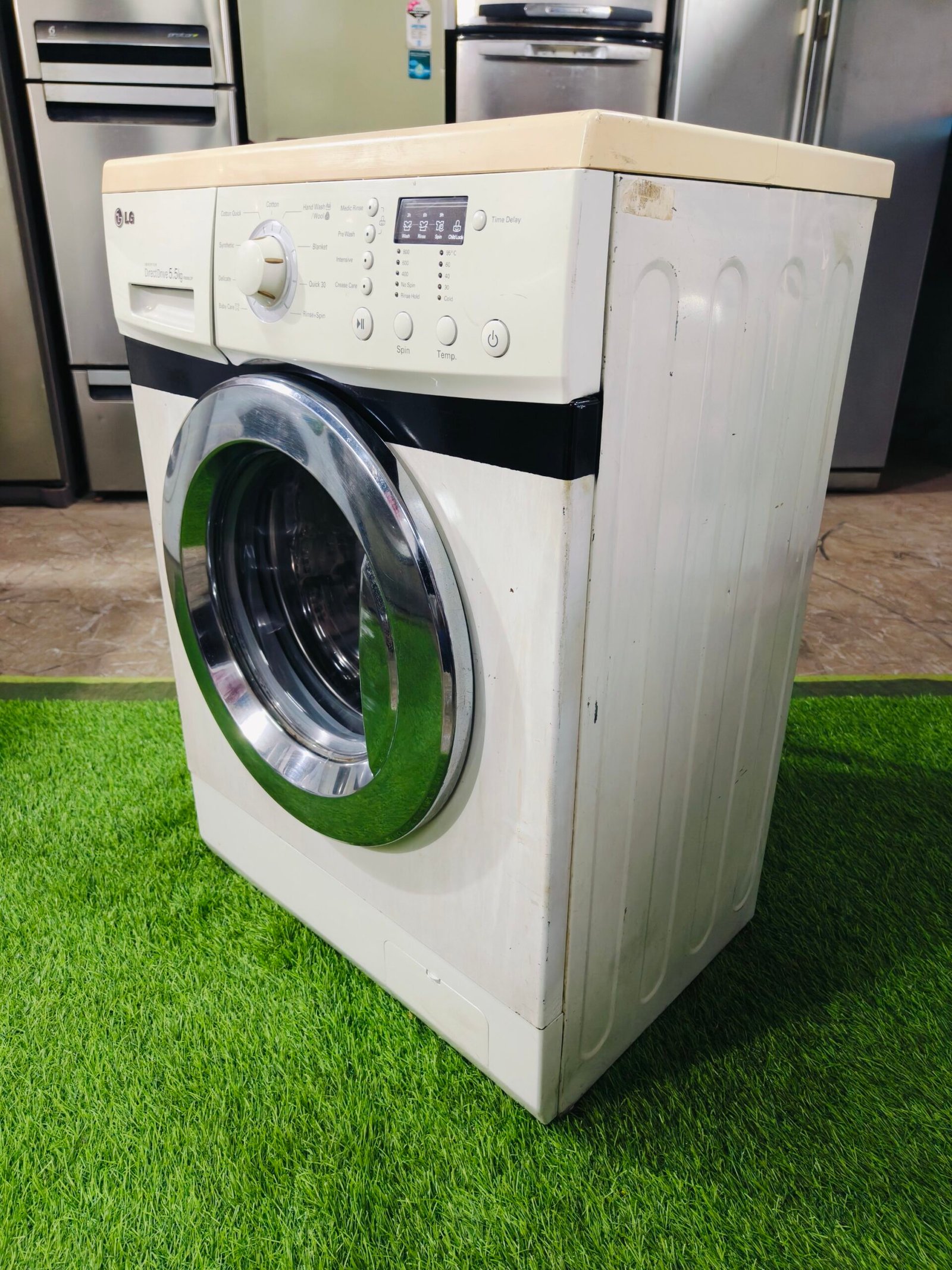 LG digital inverter direct drive 5.5 kg double colour fully automatic front load washing machine - Image 5