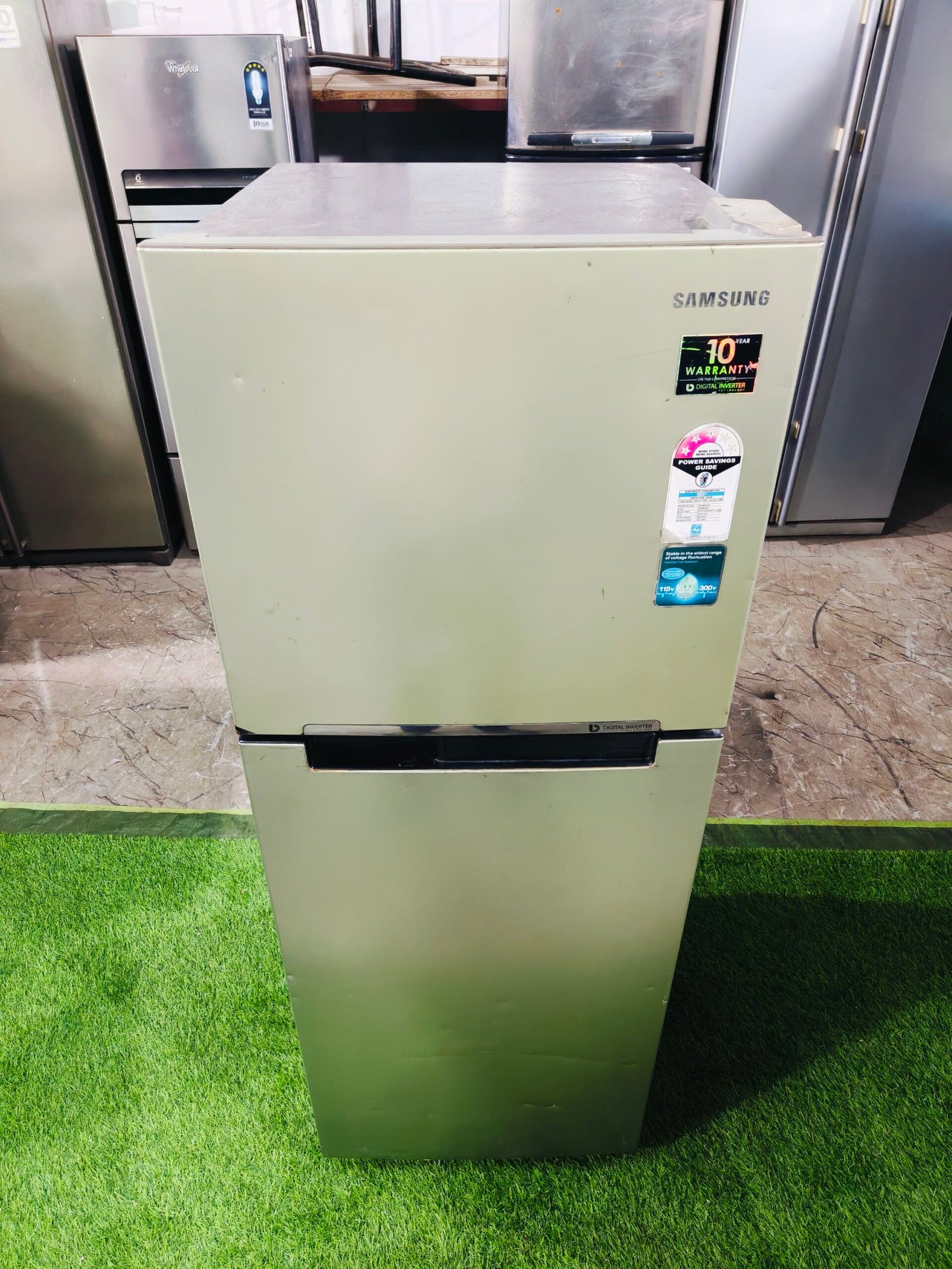 Samsung digital inverter steel finish 240 ltr double door used refrigerator - Image 2