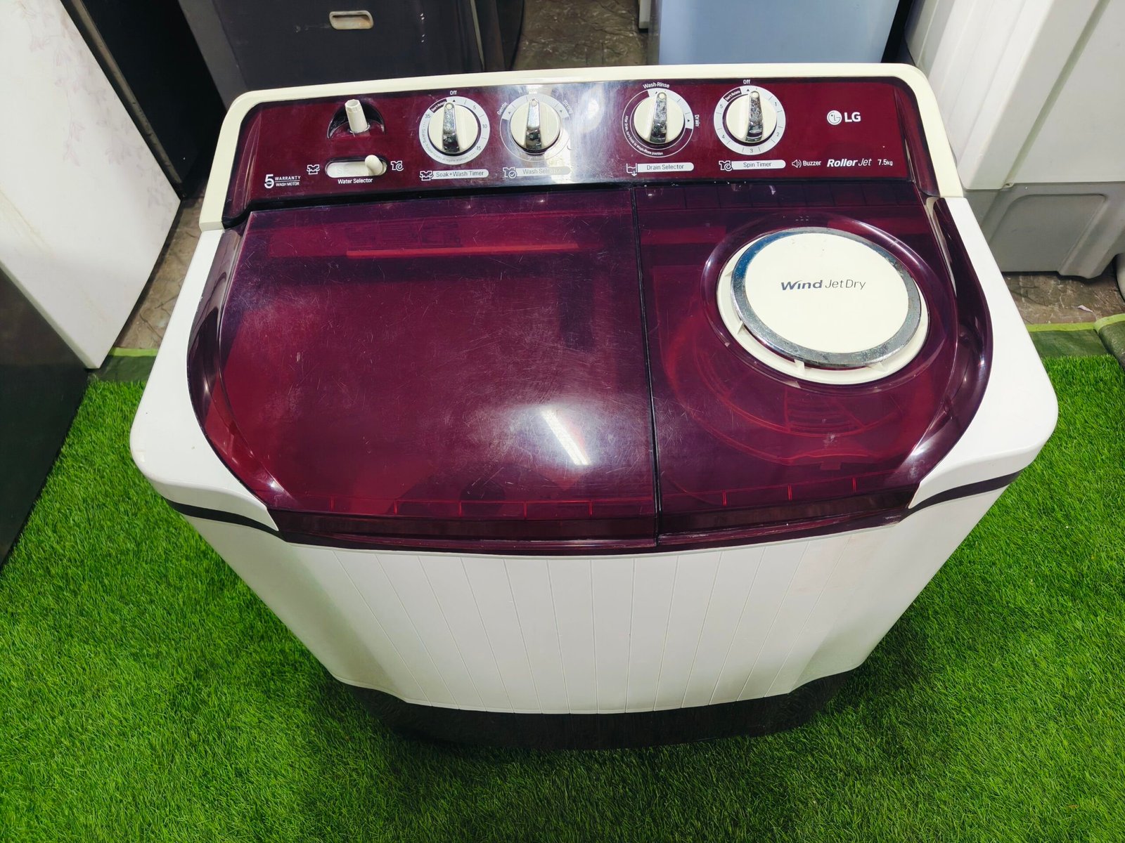 LG roller jet with wind jet dry white & maroon in colour 7.5 kg gently used Semi-automatic washing machine - Image 2