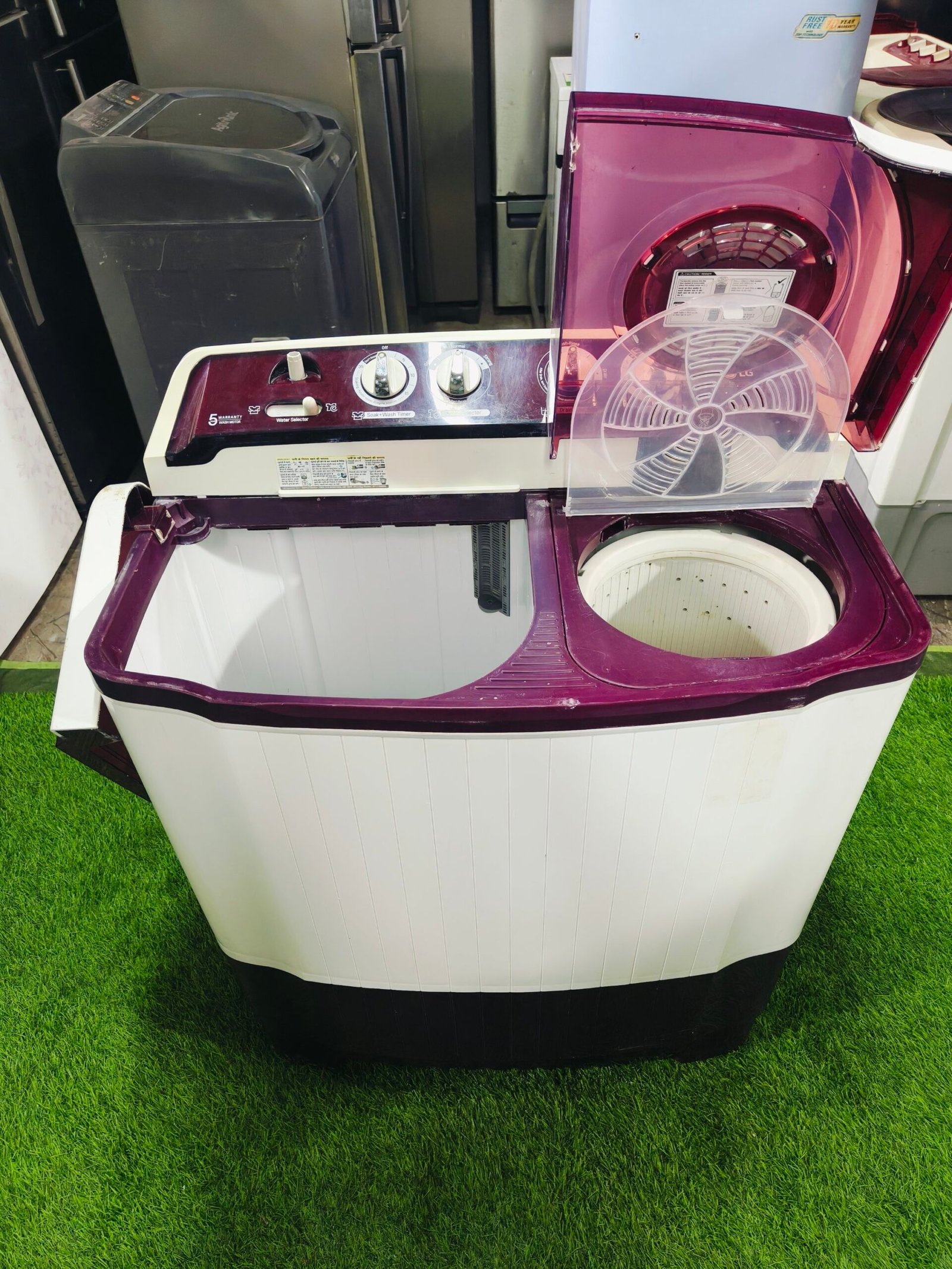 LG roller jet with wind jet dry white & maroon in colour 7.5 kg gently used Semi-automatic washing machine - Image 4